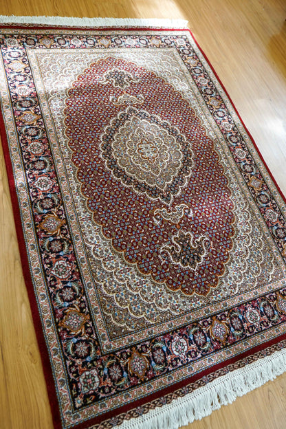  154×100cm 手織り ペルシャ絨毯 タブリーズ産　50RAJ