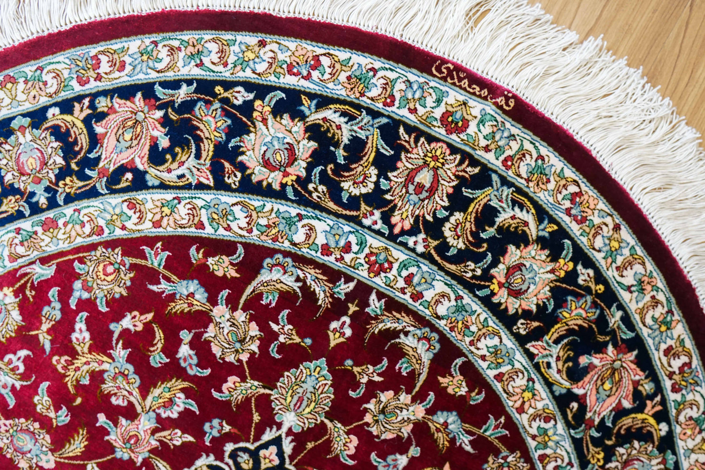  ペルシャ絨毯 クム産 シルク100% 手織りラグ 147×98cm｜モハマディ房 オーバルデザイン 高密度シルク絨毯