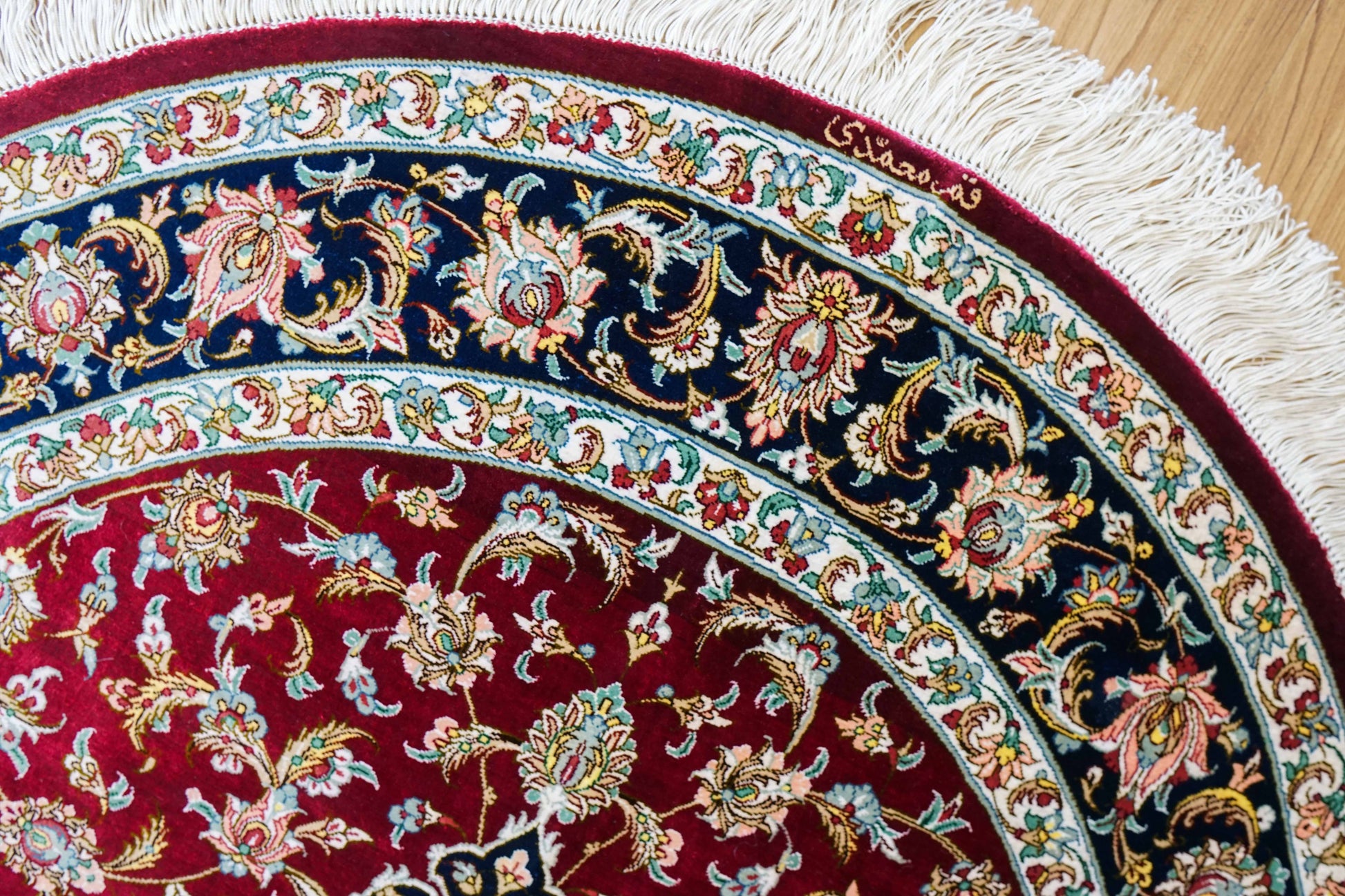  ペルシャ絨毯 クム産 シルク100% 手織りラグ 147×98cm｜モハマディ房 オーバルデザイン 高密度シルク絨毯