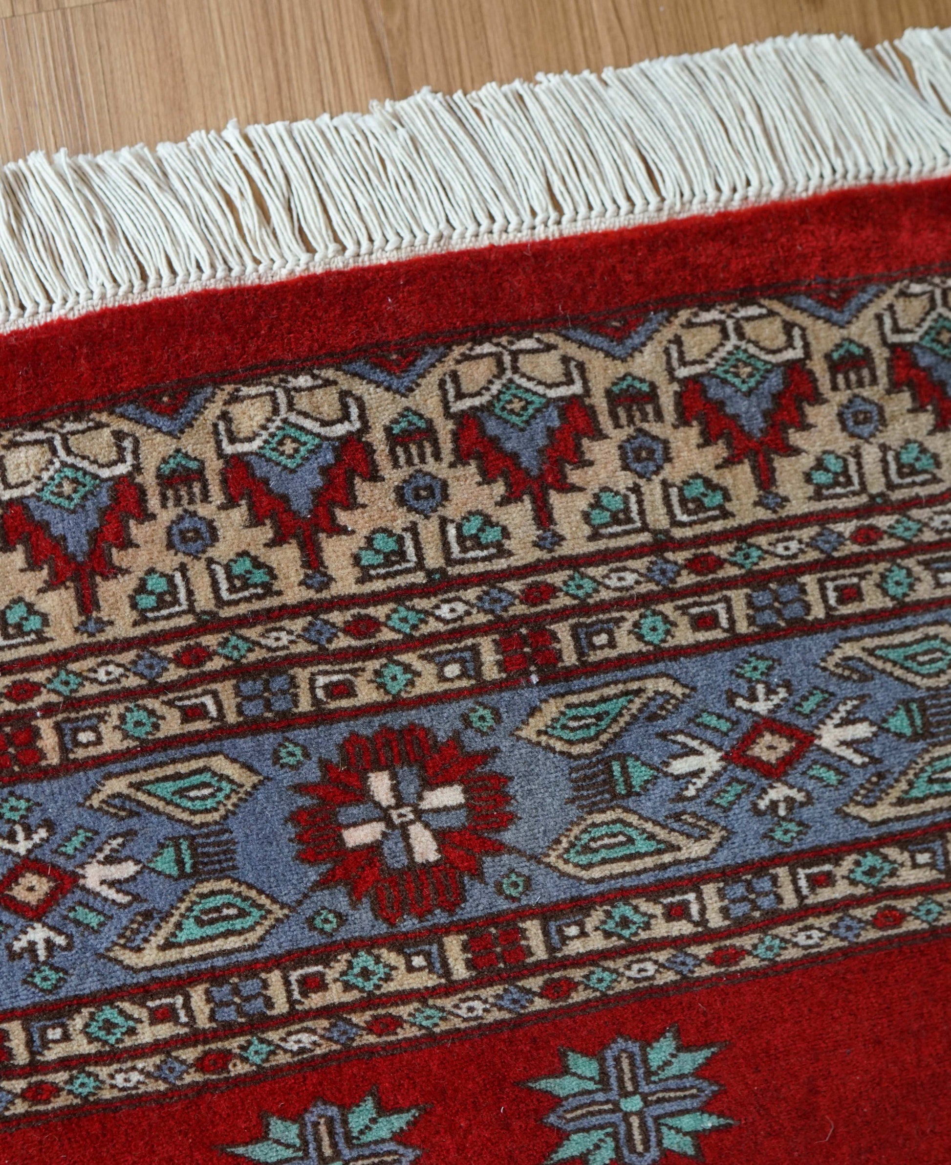  パキスタン手織り絨毯 209×127cm｜メリノウール使用・天然染料のトライバルデザインラグ