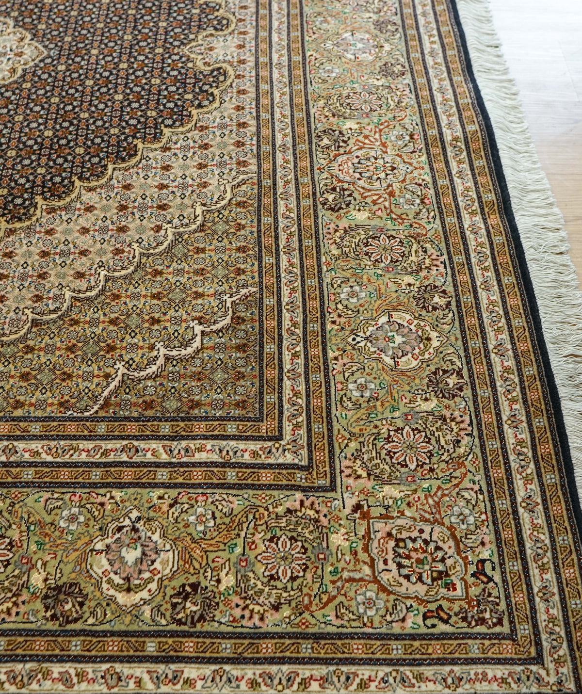  ペルシャ手織り絨毯 タブリーズ産 296×196cm｜マヒ柄