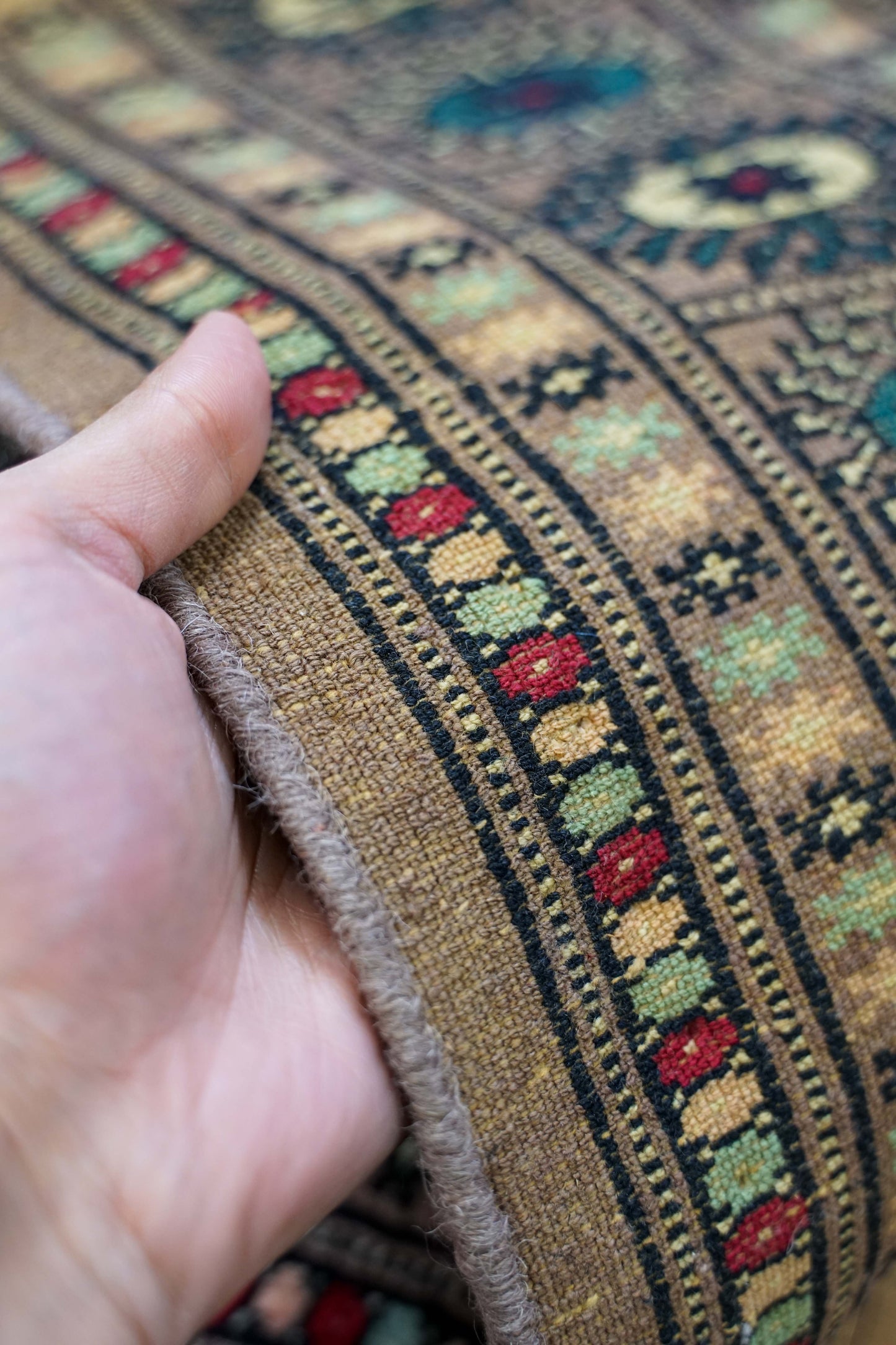  パキスタン手織り絨毯 147×76cm｜ニュージーランド産ウール使用 上質ウーステッドウール トライバルデザイン