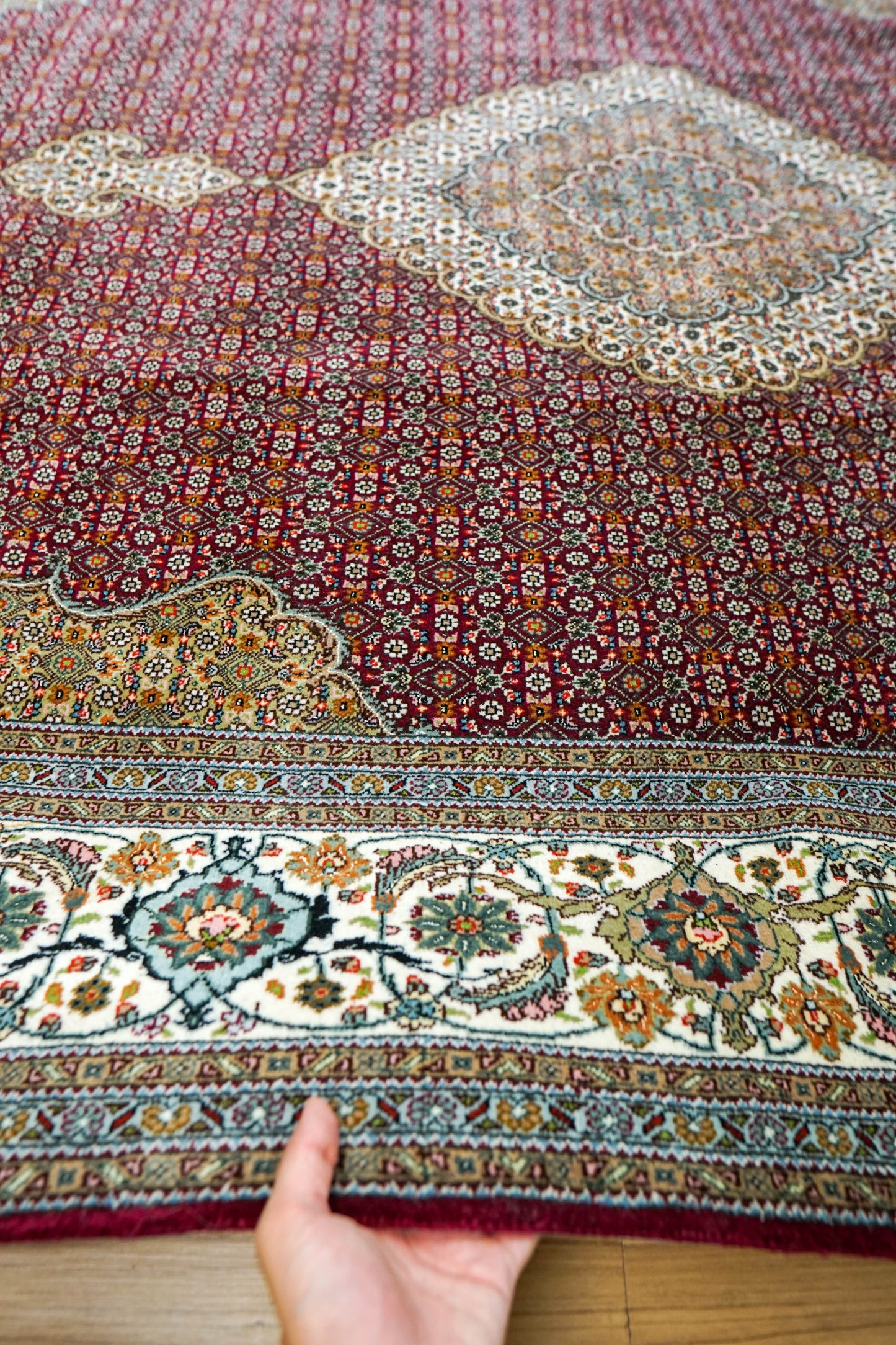 Collection ペルシャ手織り絨毯 タブリーズ産 305×205cm マヒ柄