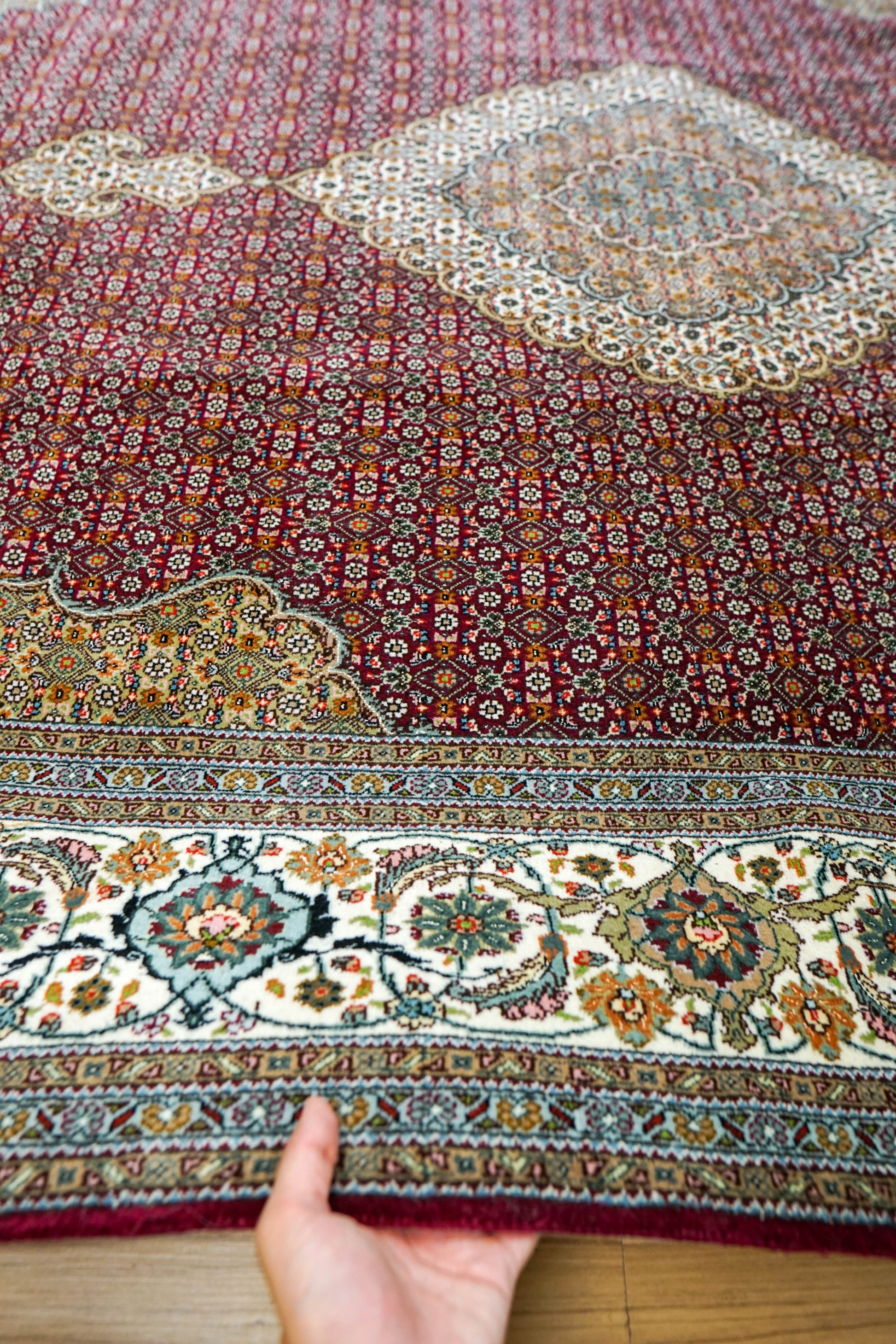 Collection ペルシャ手織り絨毯 タブリーズ産 305×205cm マヒ柄