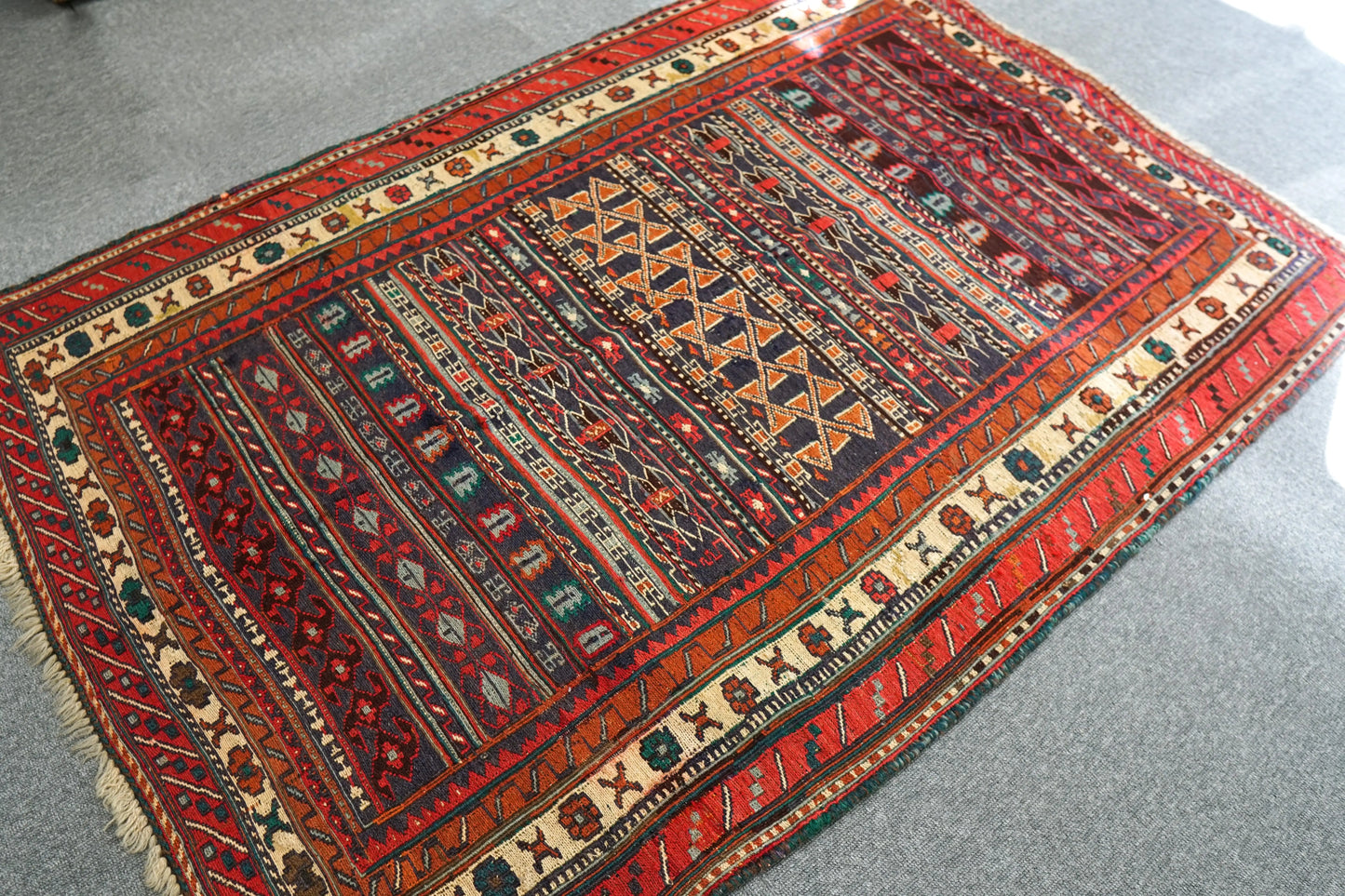 144cm×102cm オールド ペルシャ スマックキリム . シルジャン Decorworks