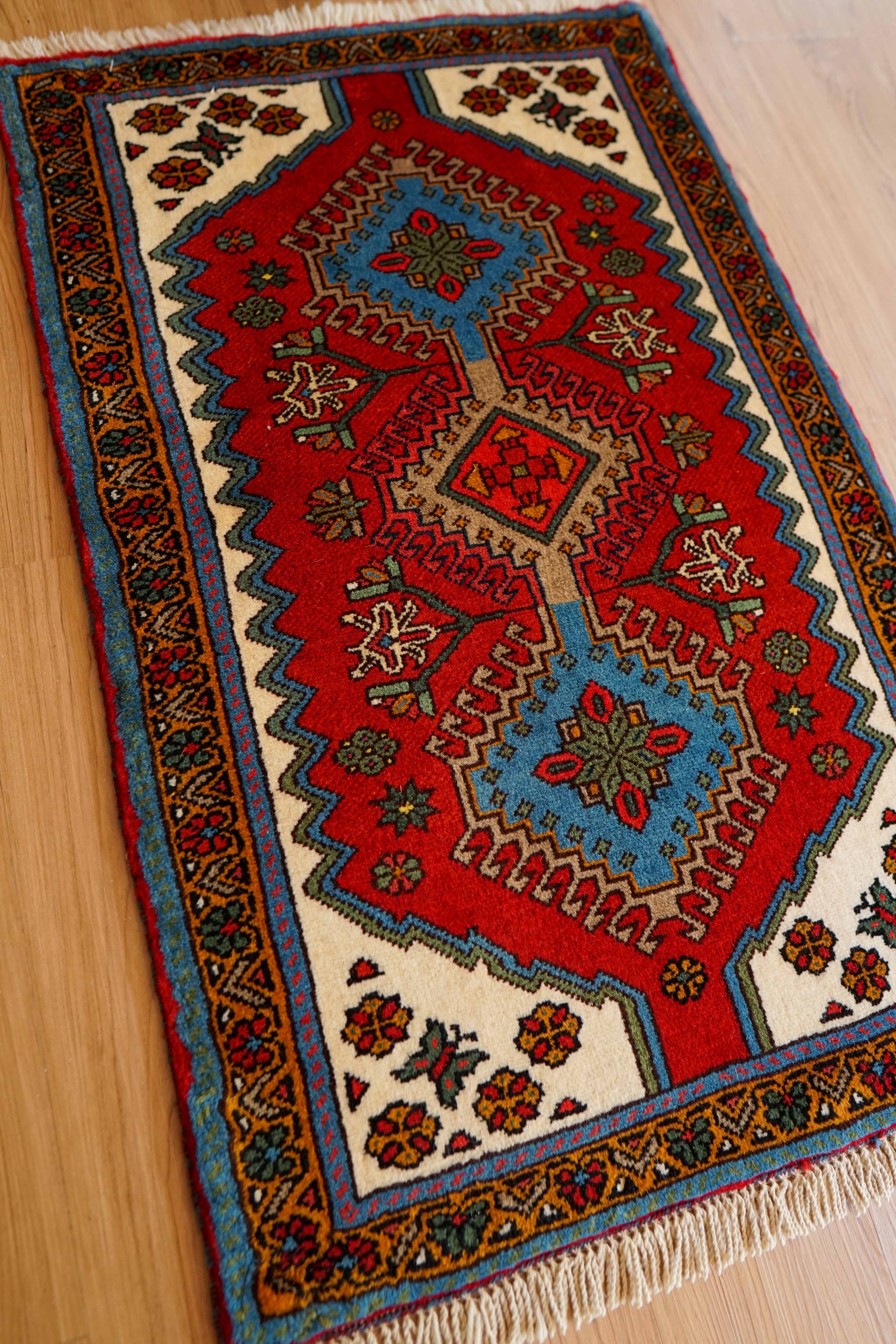  ペルシャ絨毯 ヤラメ97×63cm