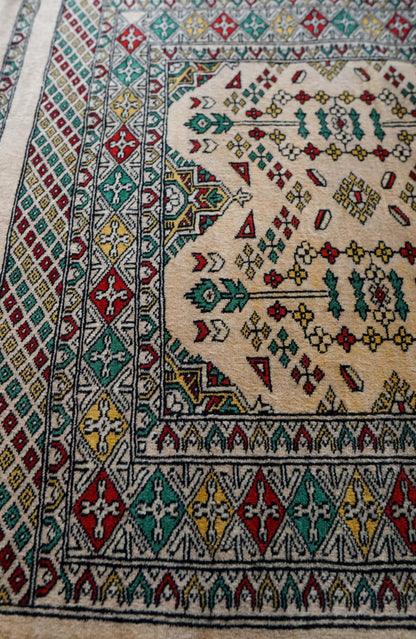 パキスタン手織り絨毯 122×78cm