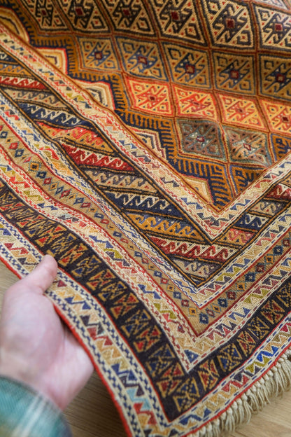 手織りマシュワニキリム アフガニスタン トライバルラグ 138×112cm