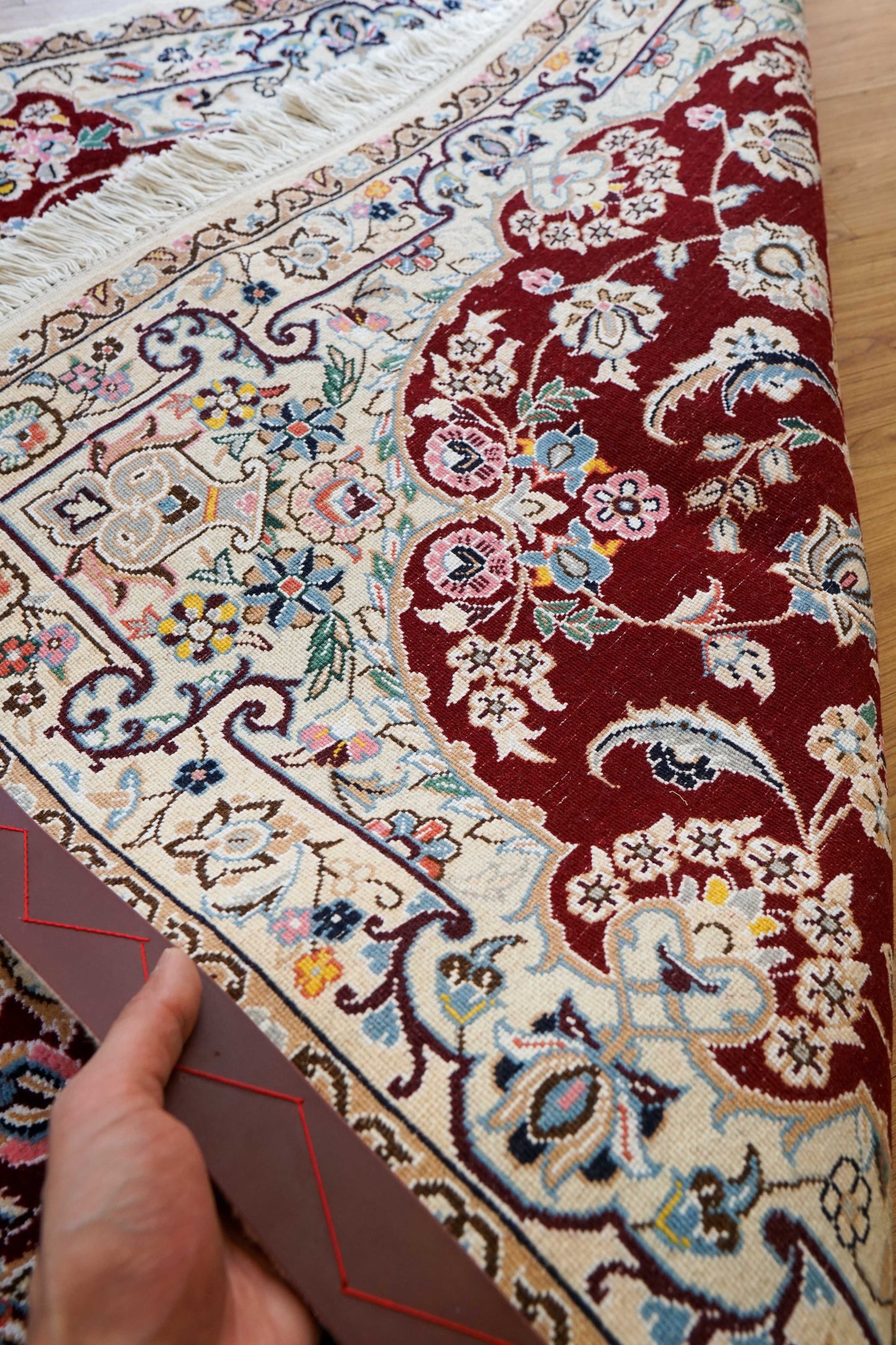 ペルシャ絨毯 ナイン 156×108cm