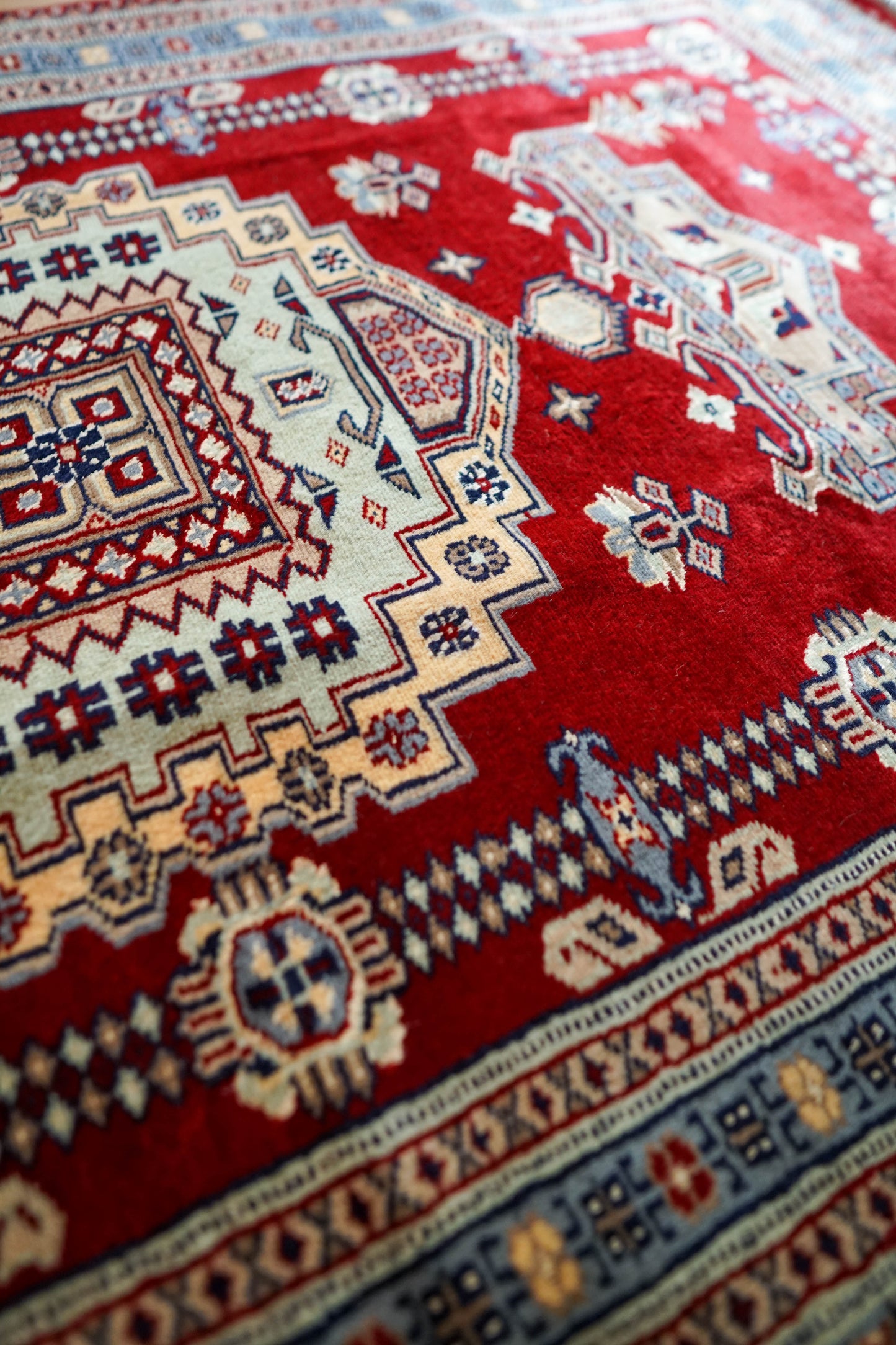 パキスタン手織り絨毯 156×94cm