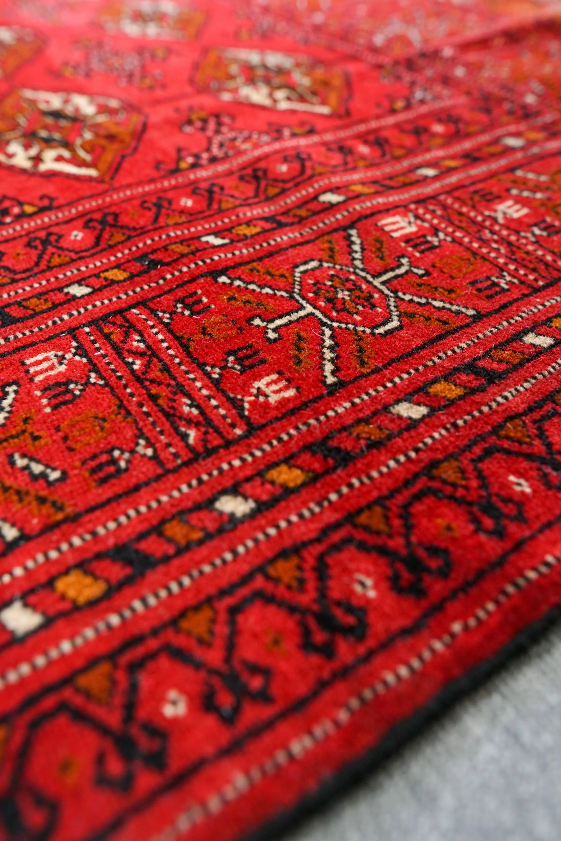 192×126cm　トルクメン ボハラ手織り絨毯 Decorworks