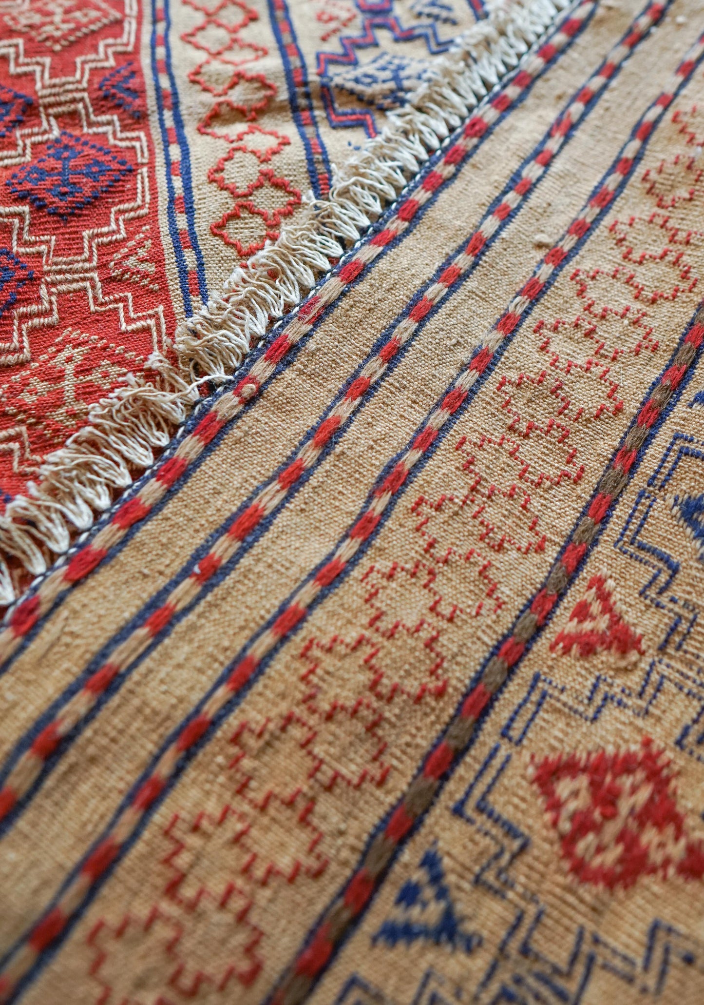  ペルシャ手織りオールドキリム  184×150cm