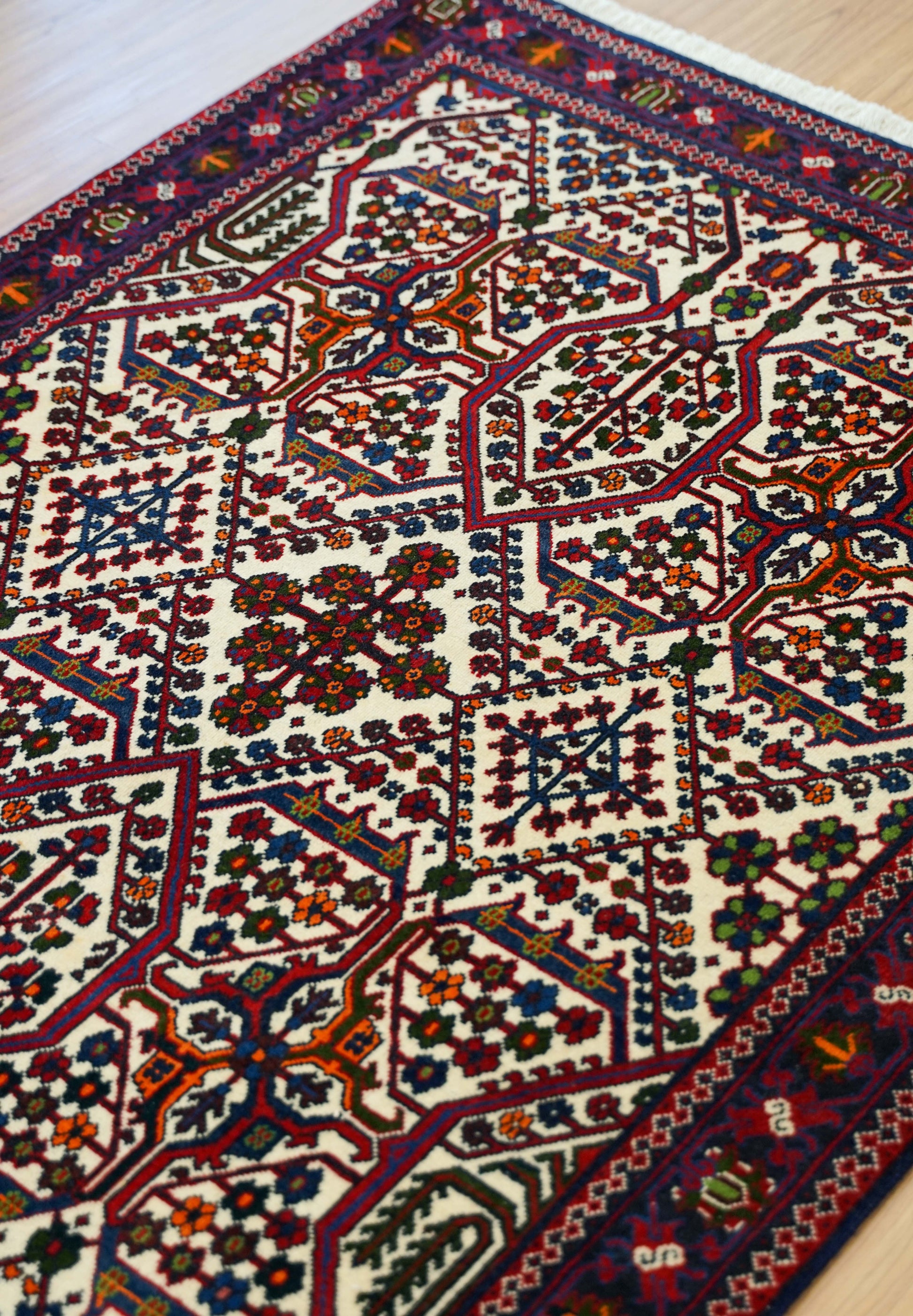  ペルシャ絨毯 カシャーン 157×110cm