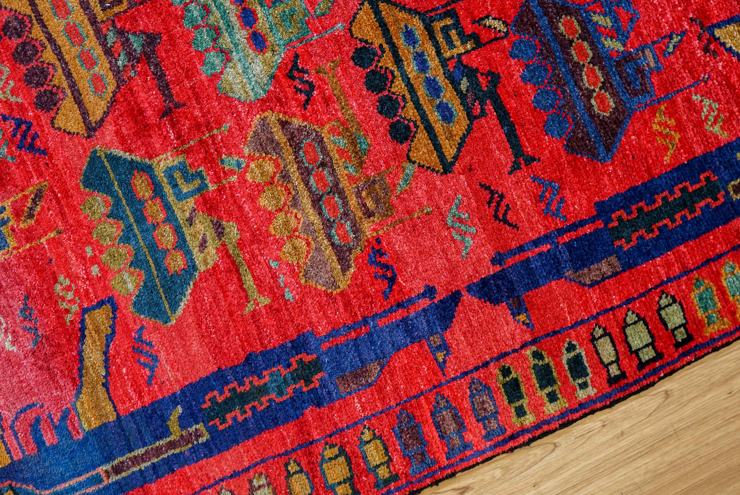 アフガン手織り絨毯　169×104cm