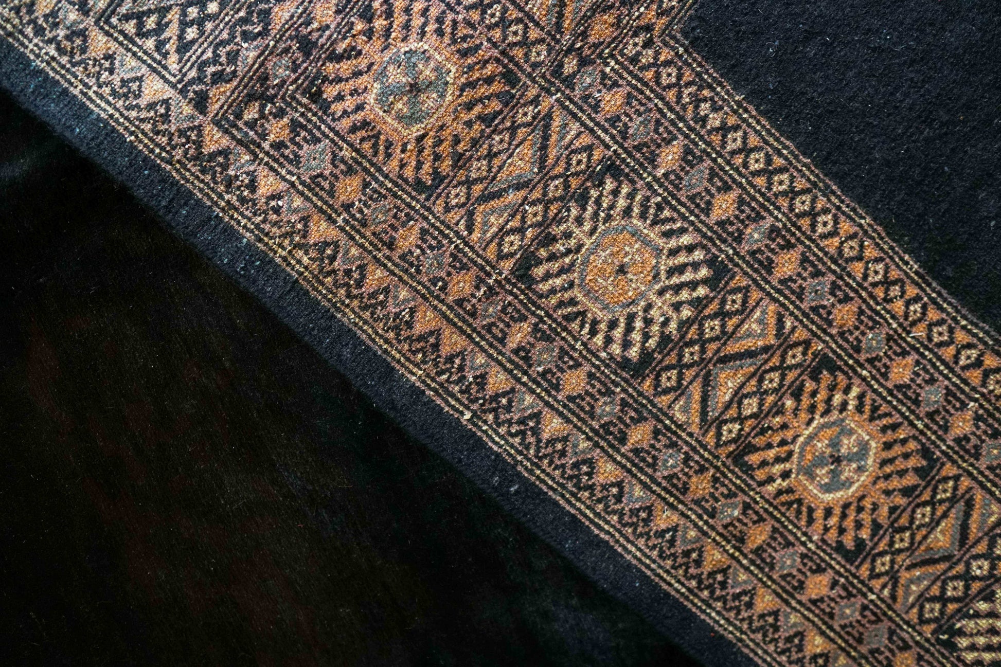  パキスタン手織り絨毯 293×254cm