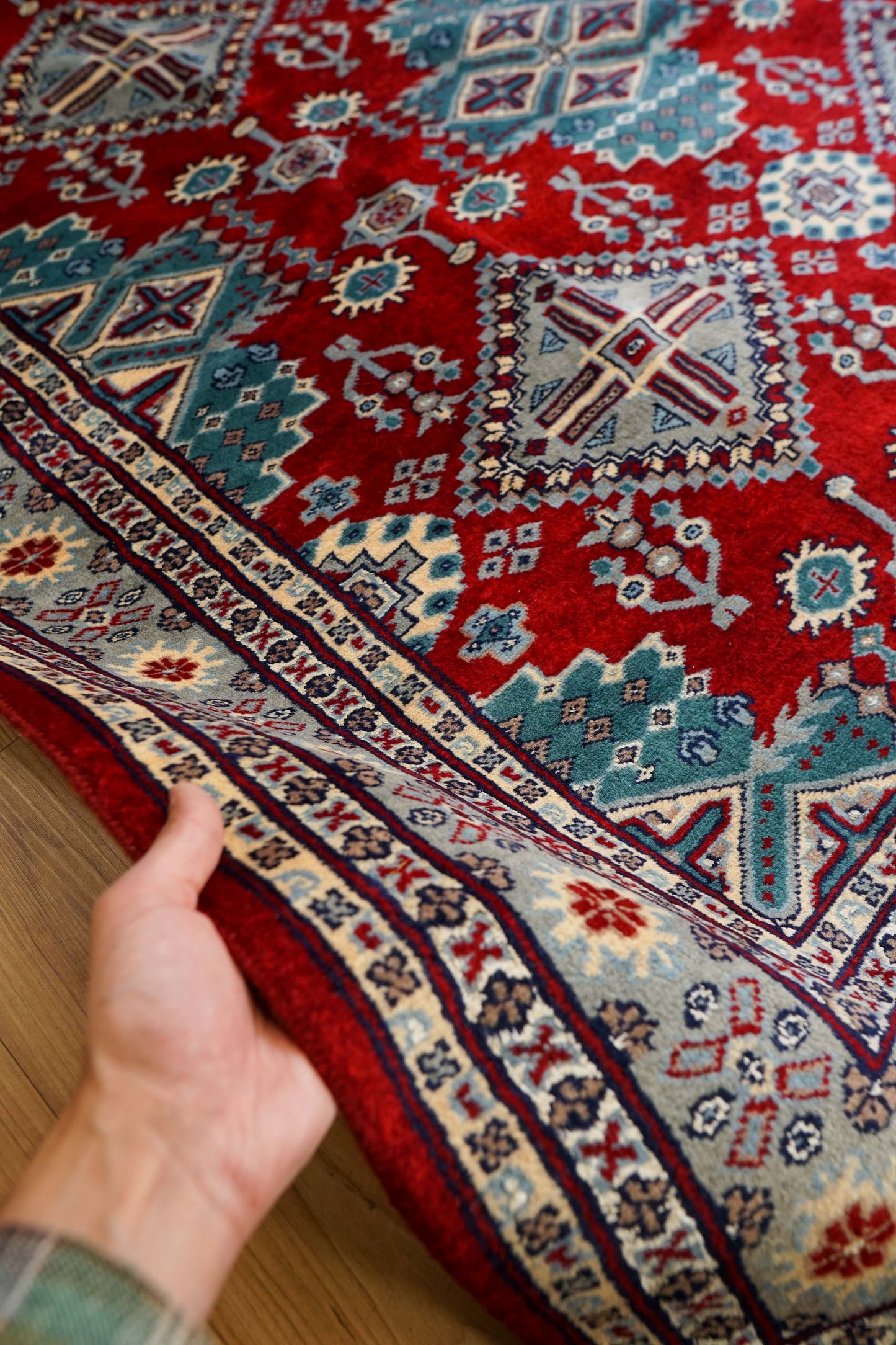 パキスタン手織り絨毯 239×172cm｜高密度ウールラグ ニュージーランドウール×シルク使用 リビングサイズ