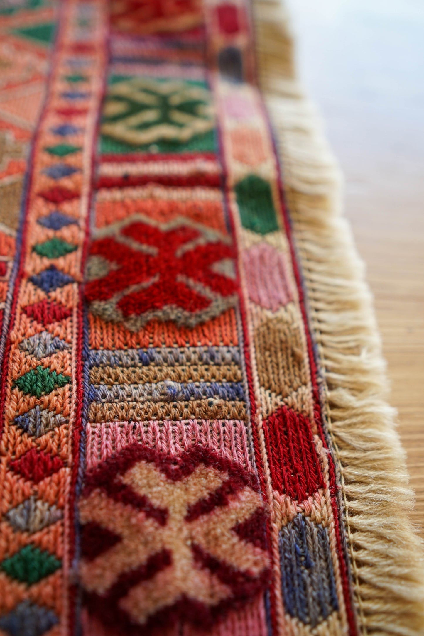 アフガニスタン 手織りマシュワニキリム 180×143cm fine quality