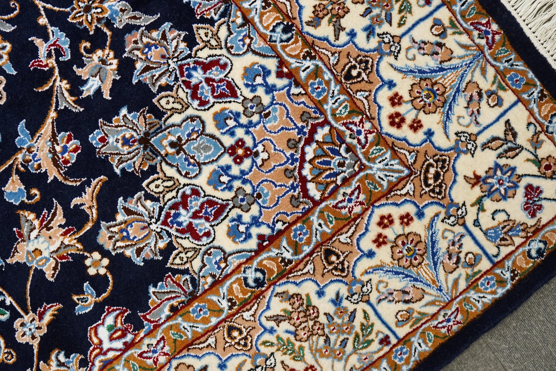 ペルシャ絨毯 Nine　250×200cm　 Decorworks