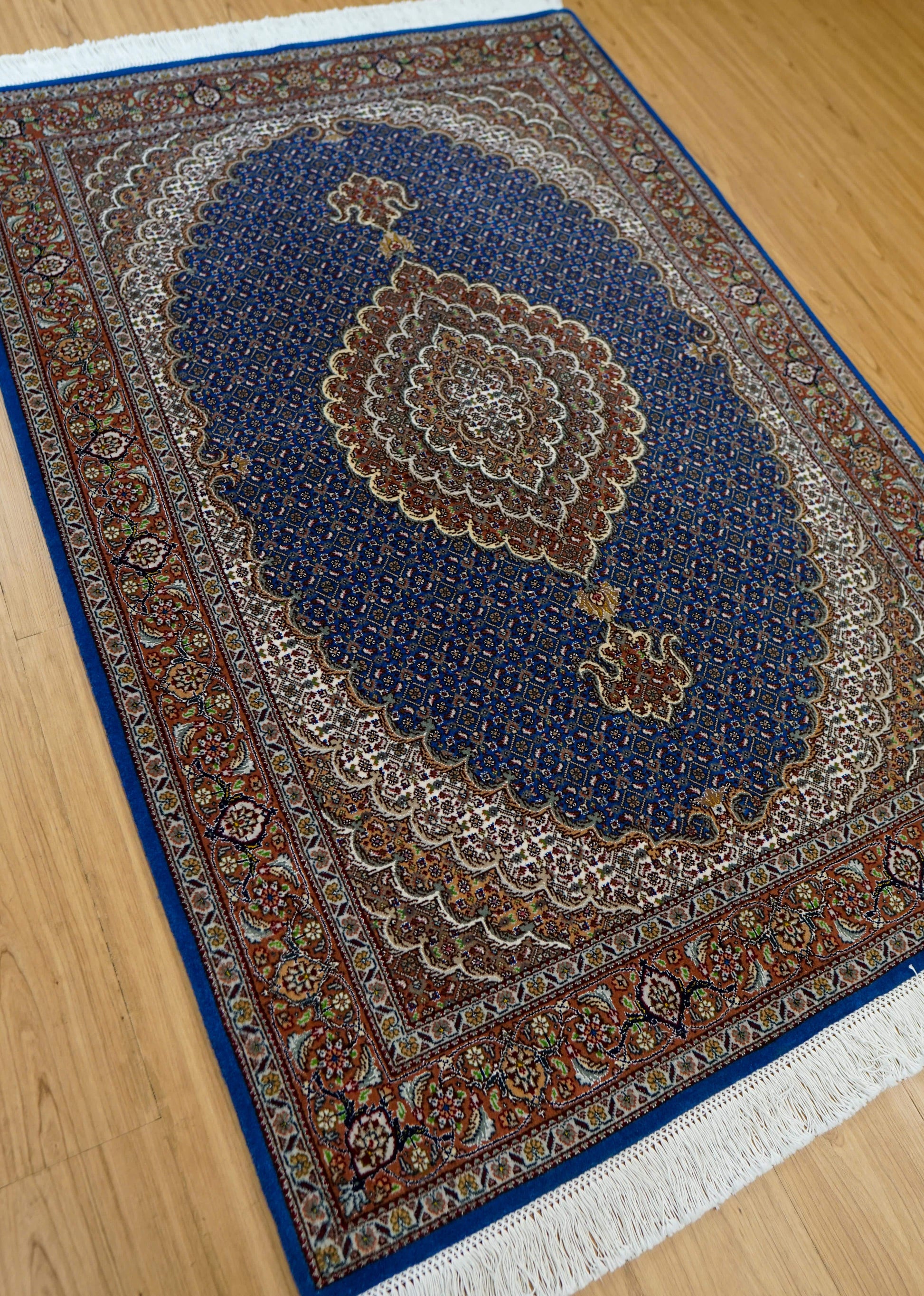 Collection 154×106cm 手織り ペルシャ絨毯 タブリーズ産　50RAJ