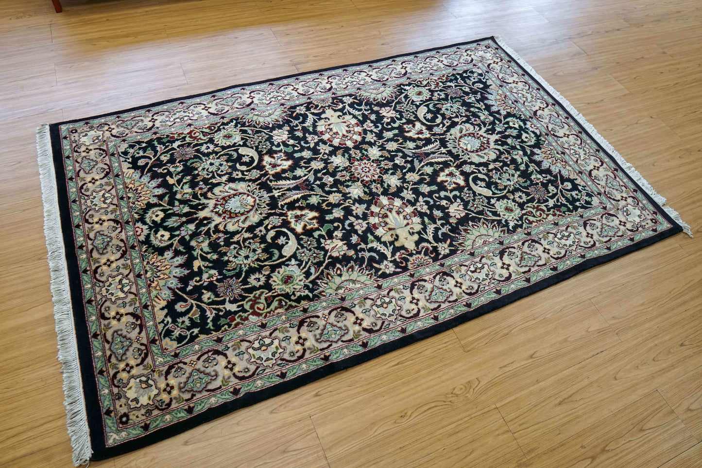  パキスタン手織り絨毯 191×121cm ペルシャ調オリエンタルデザイン・ニュージーランド産ウール 高密度ノット