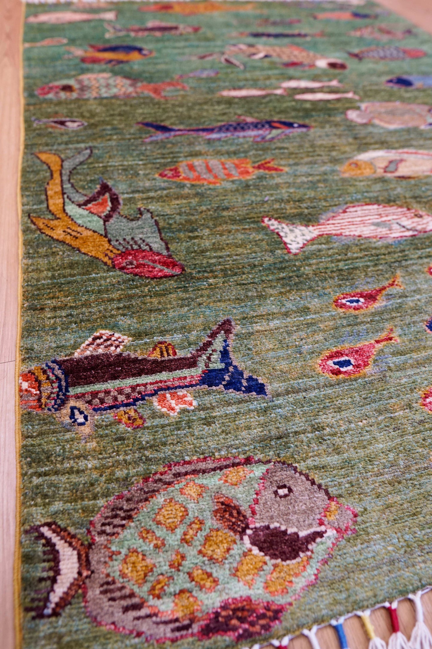  アフガニスタン手織り絨毯 ガズニ地方 手紡ぎウール手織り絨毯 177×122cm 草木染め