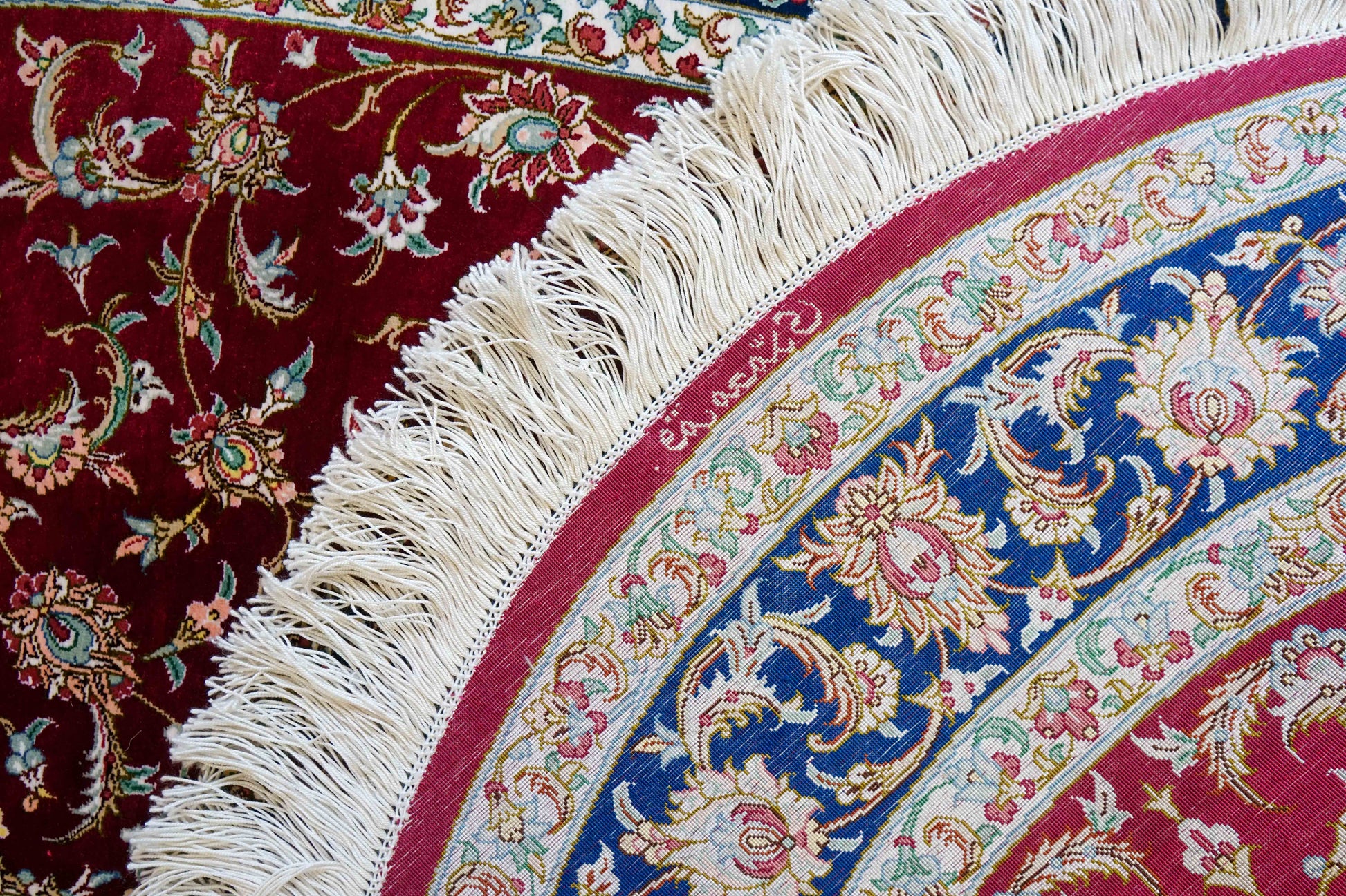  ペルシャ絨毯 クム産 シルク100% 手織りラグ 147×98cm｜モハマディ房 オーバルデザイン 高密度シルク絨毯