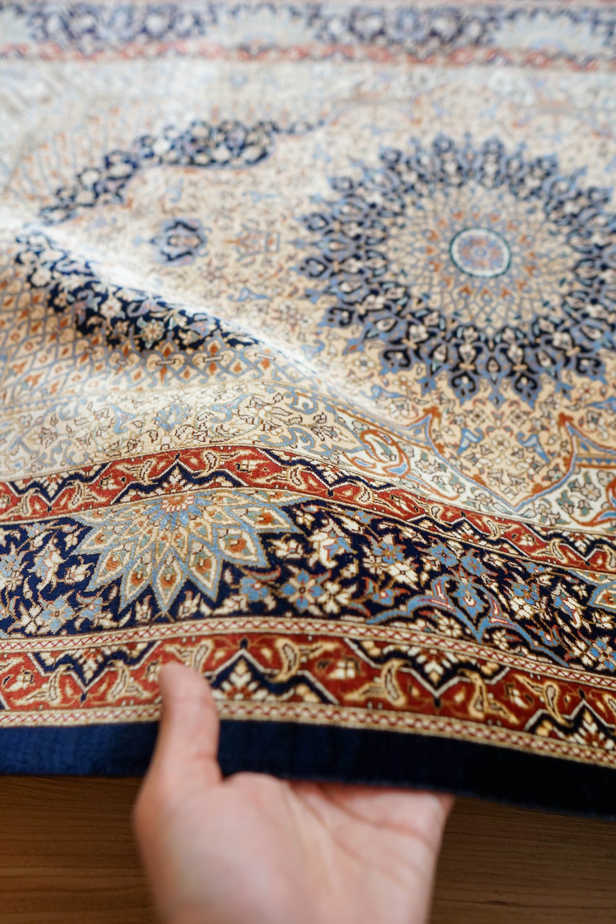  ペルシャ絨毯 クム産 シルク100％ モラー工房 120×78cm
