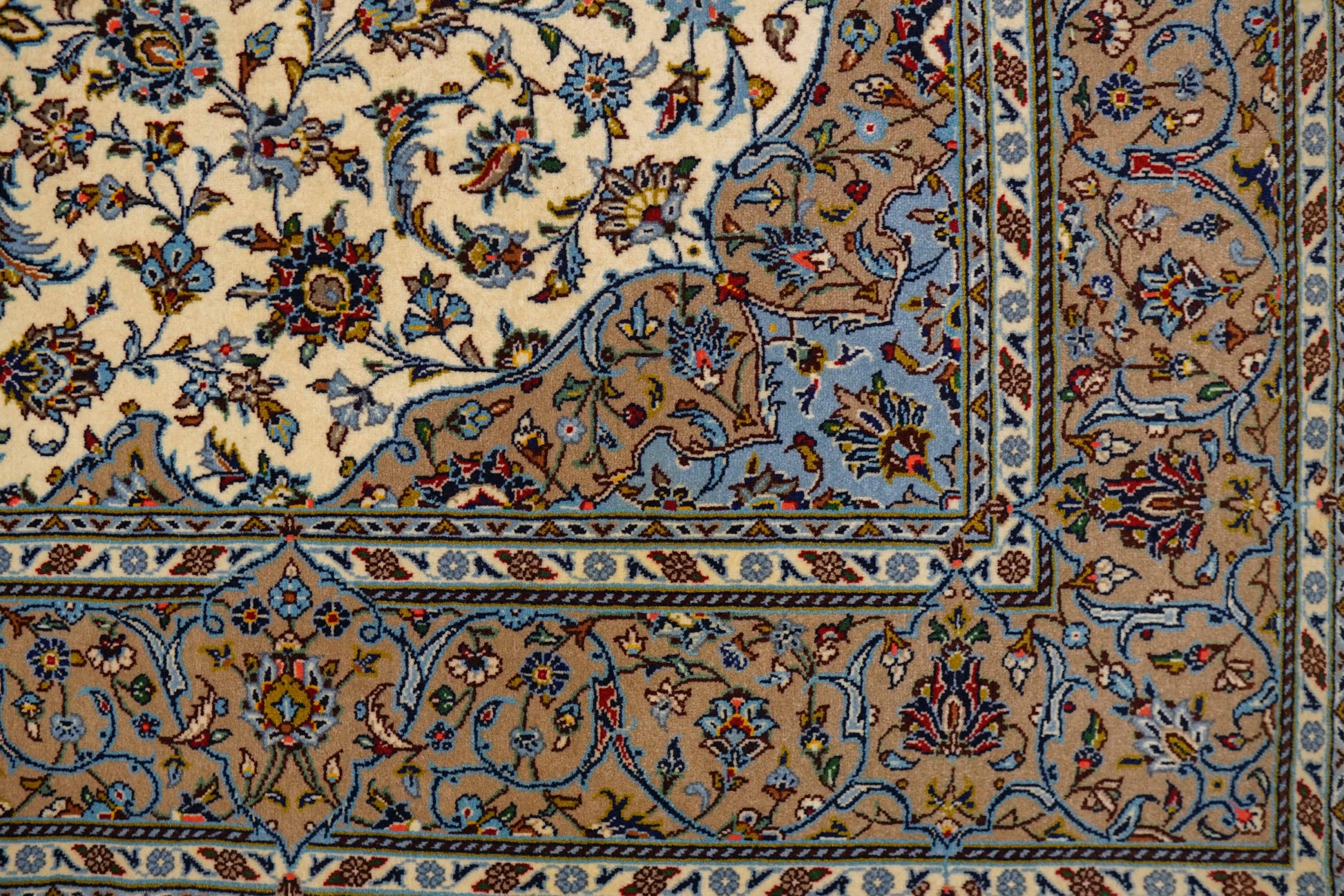  ペルシャ絨毯 カシャーン産 226×152cm (カシャン)｜伝統メダリオンデザイン・上品なアイボリー×ブルー