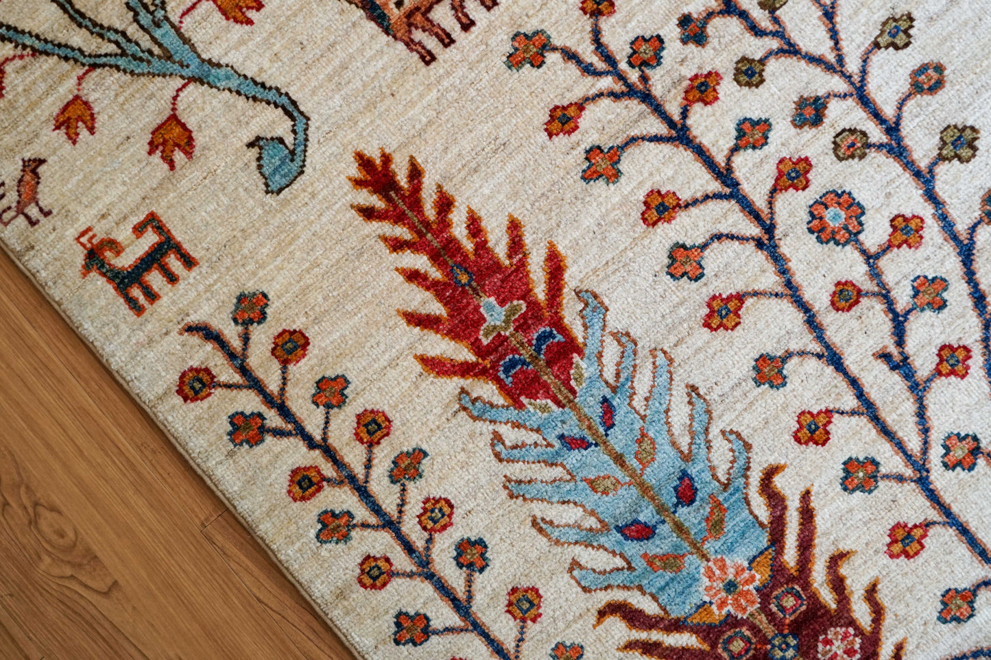  アフガニスタン 手織りガズニギャッベ 203×154cm｜草木染め・生命の木と動物文様