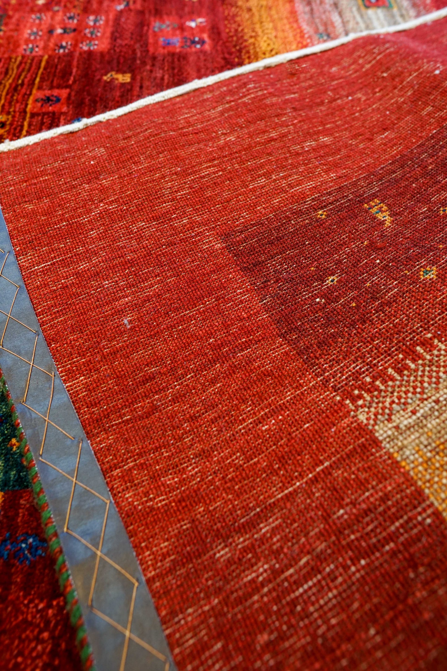 ペルシャ絨毯 カシュクリ ギャッベ リズバフトギヤべ 240×172cm