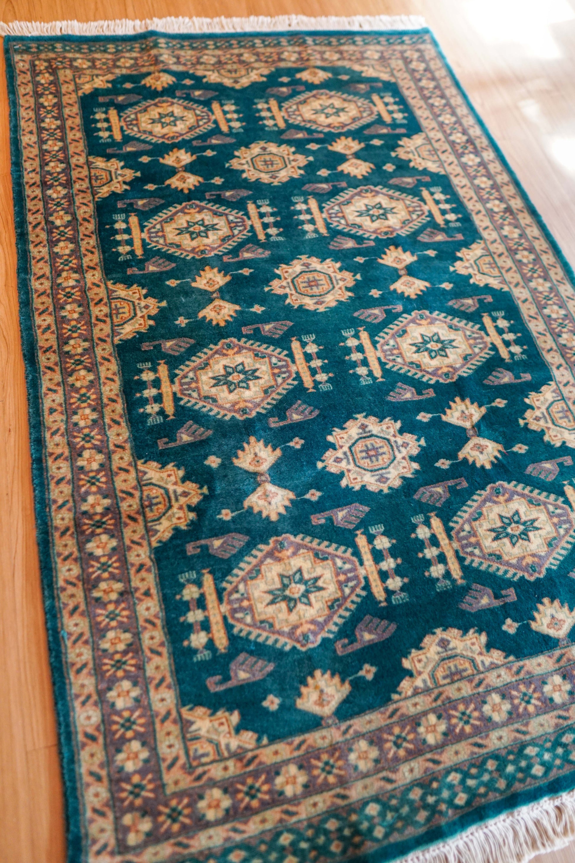  パキスタン手織り絨毯  156×95cm