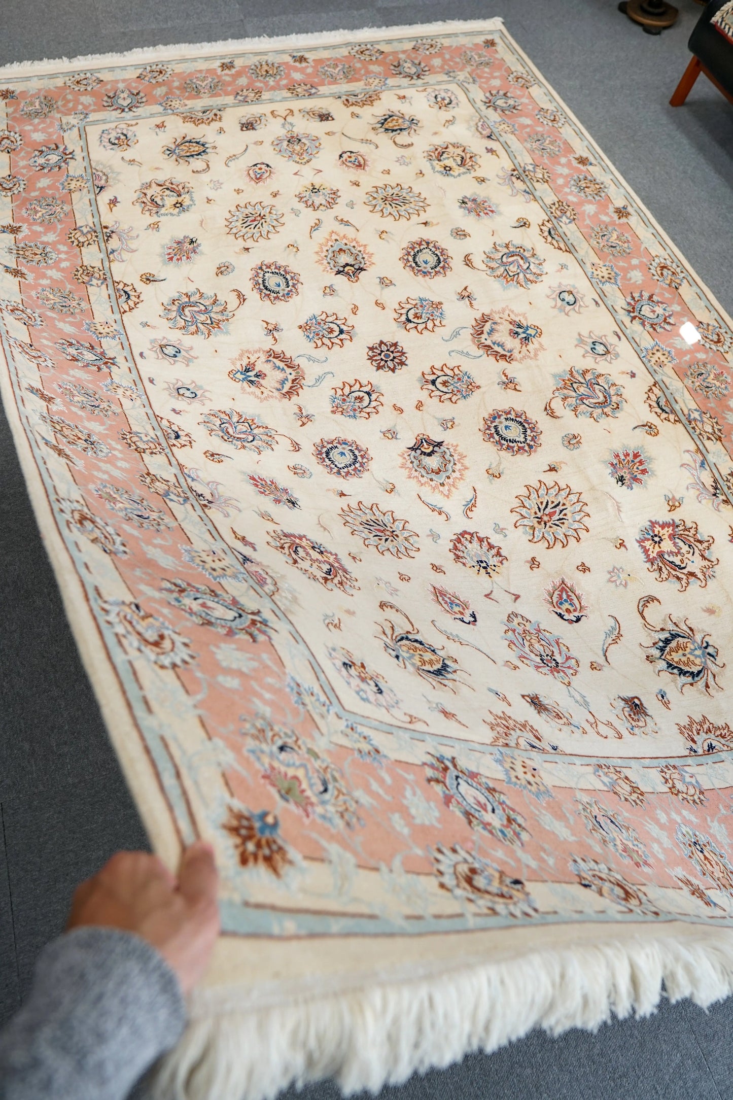 293×188cm　ペルシャ手織り絨毯 タブリーズ産 - Decorworks