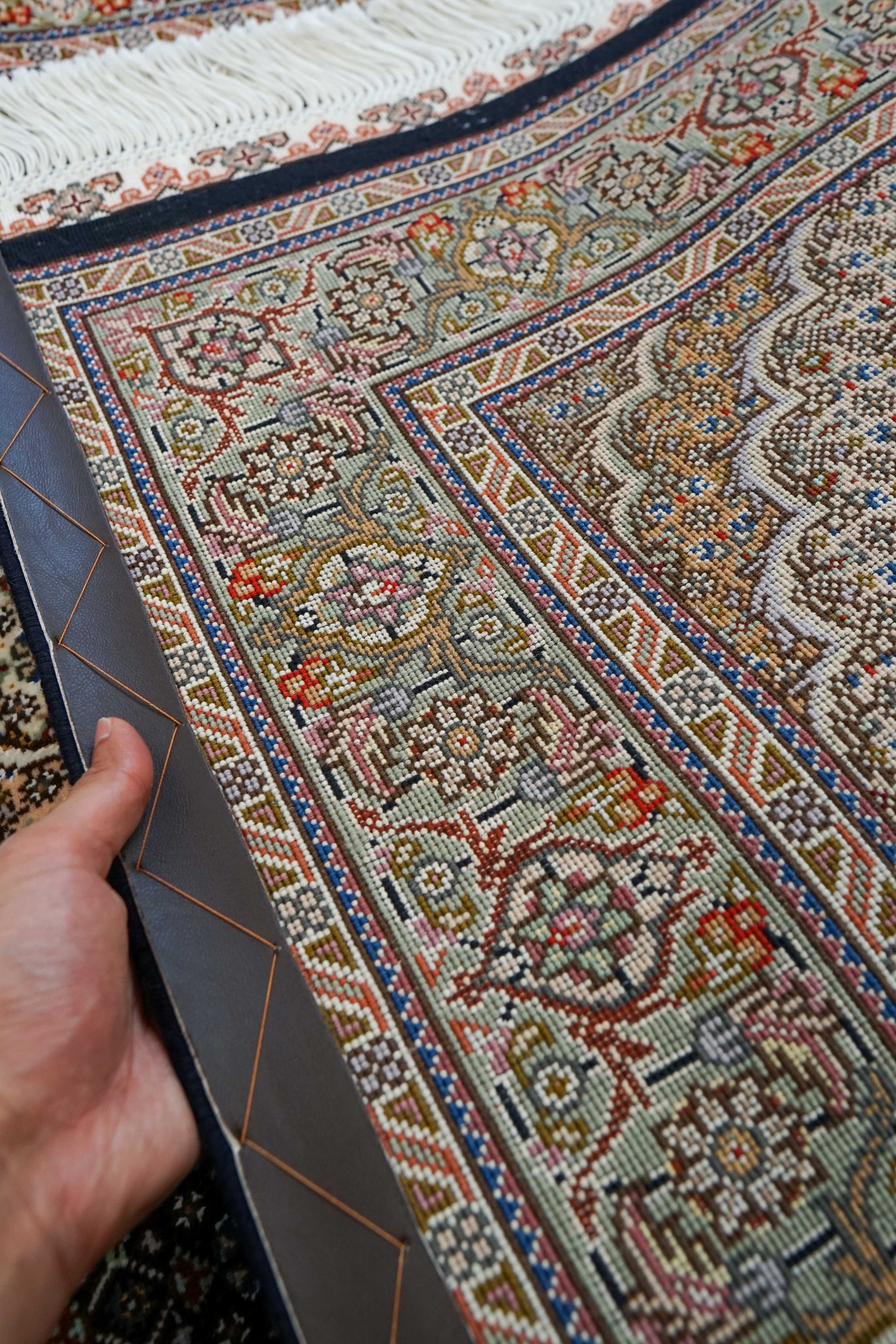  160×104cm 手織り ペルシャ絨毯 タブリーズ