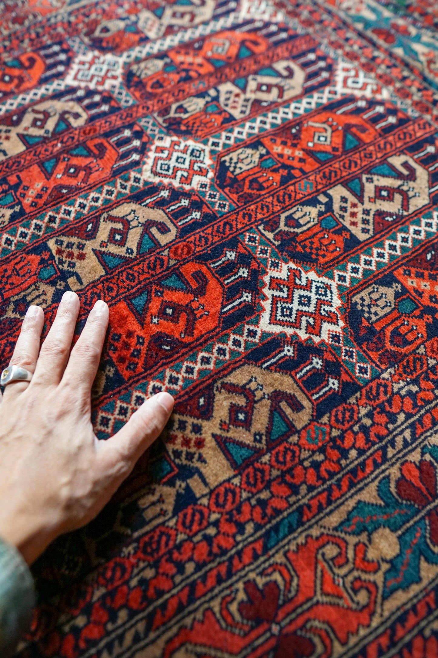  アフガン手織り絨毯 トルクメン ラグ 150×101cm