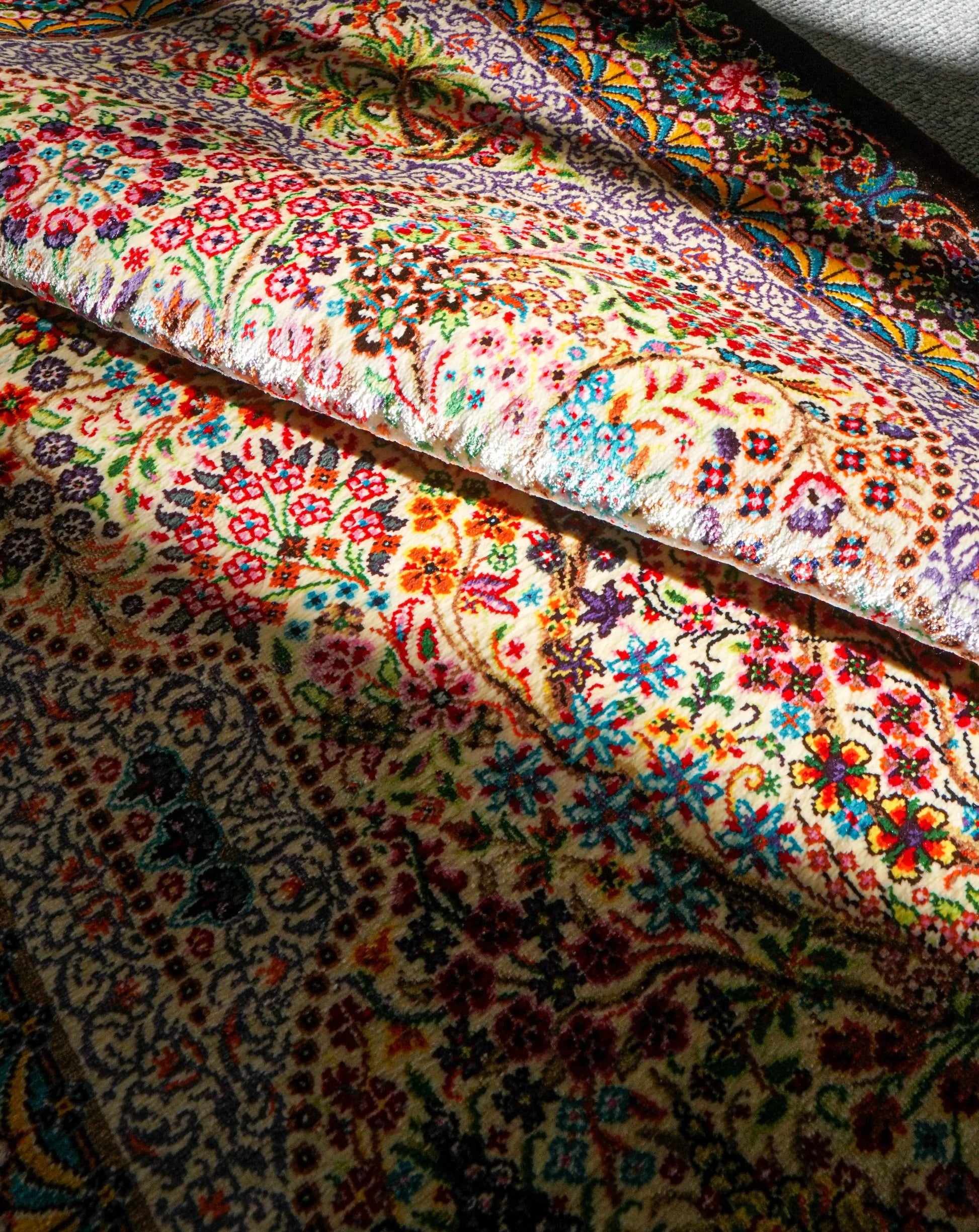 90×61cm　【ペルシャ絨毯　クム産　ナーリイ房　シルク 100%　】 Decorworks