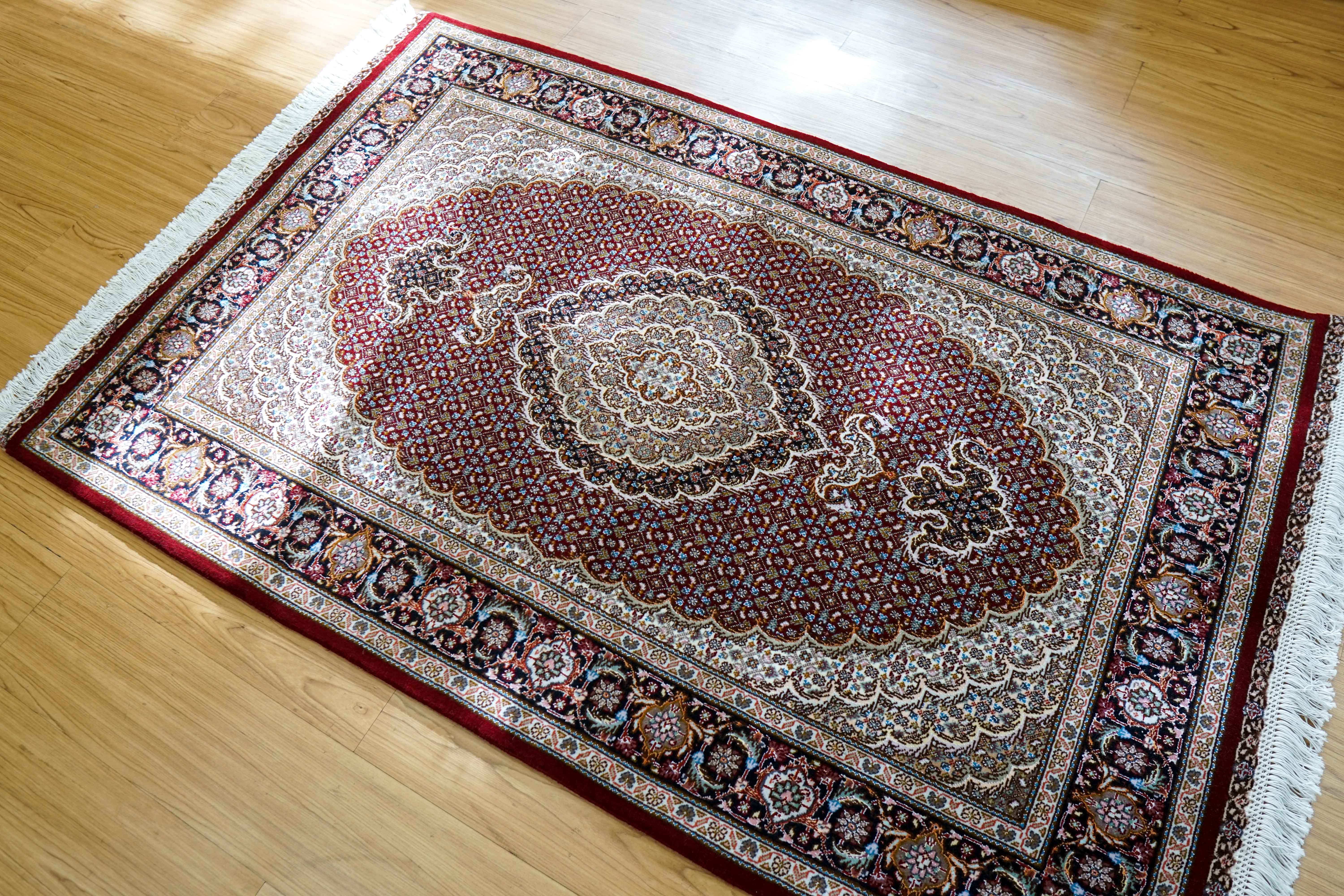 154×100cm 手織り ペルシャ絨毯 タブリーズ産 50RAJ - Decorworks