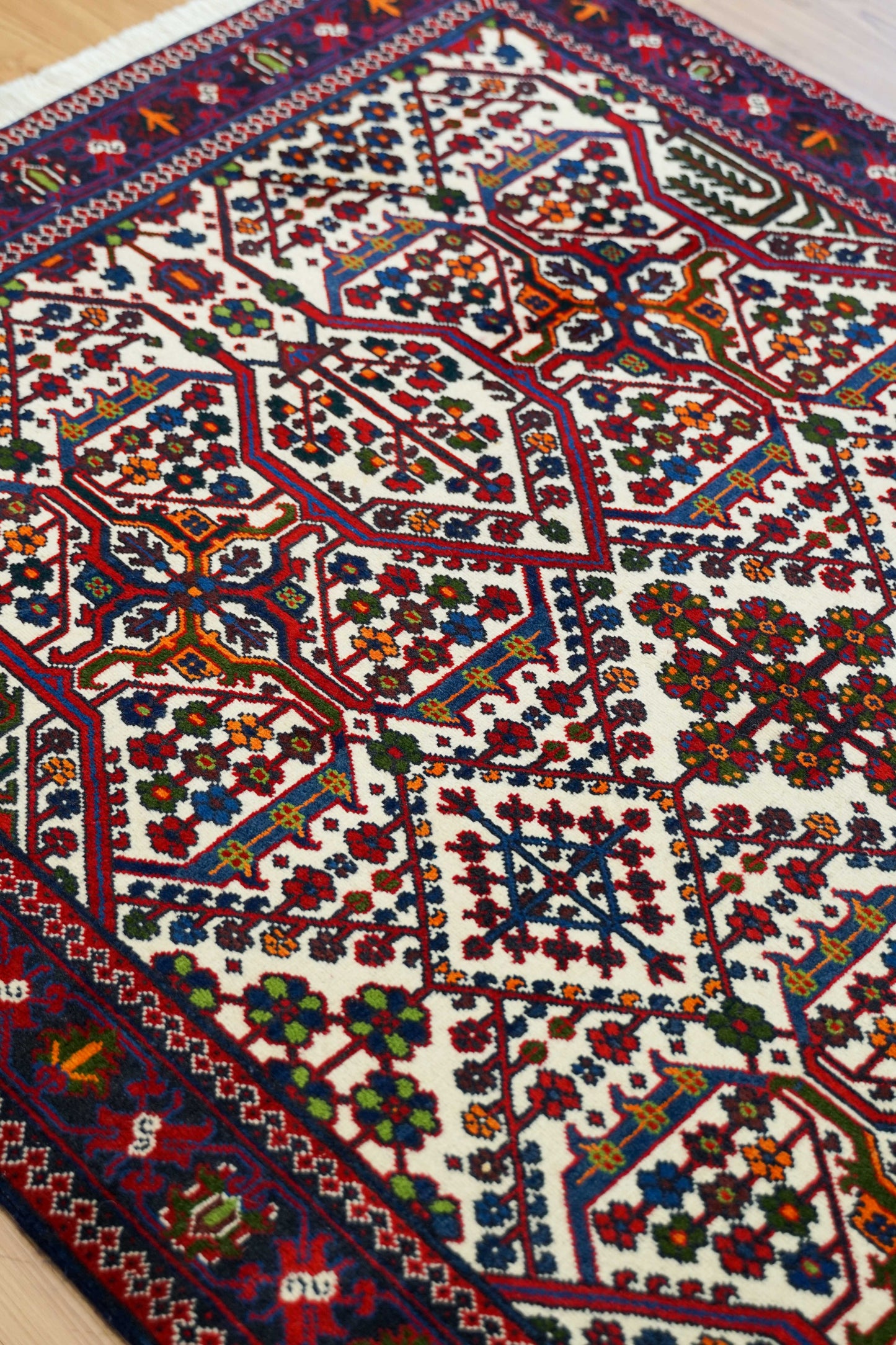 手織りペルシャ絨毯 メイメ産 オールド157×110cm