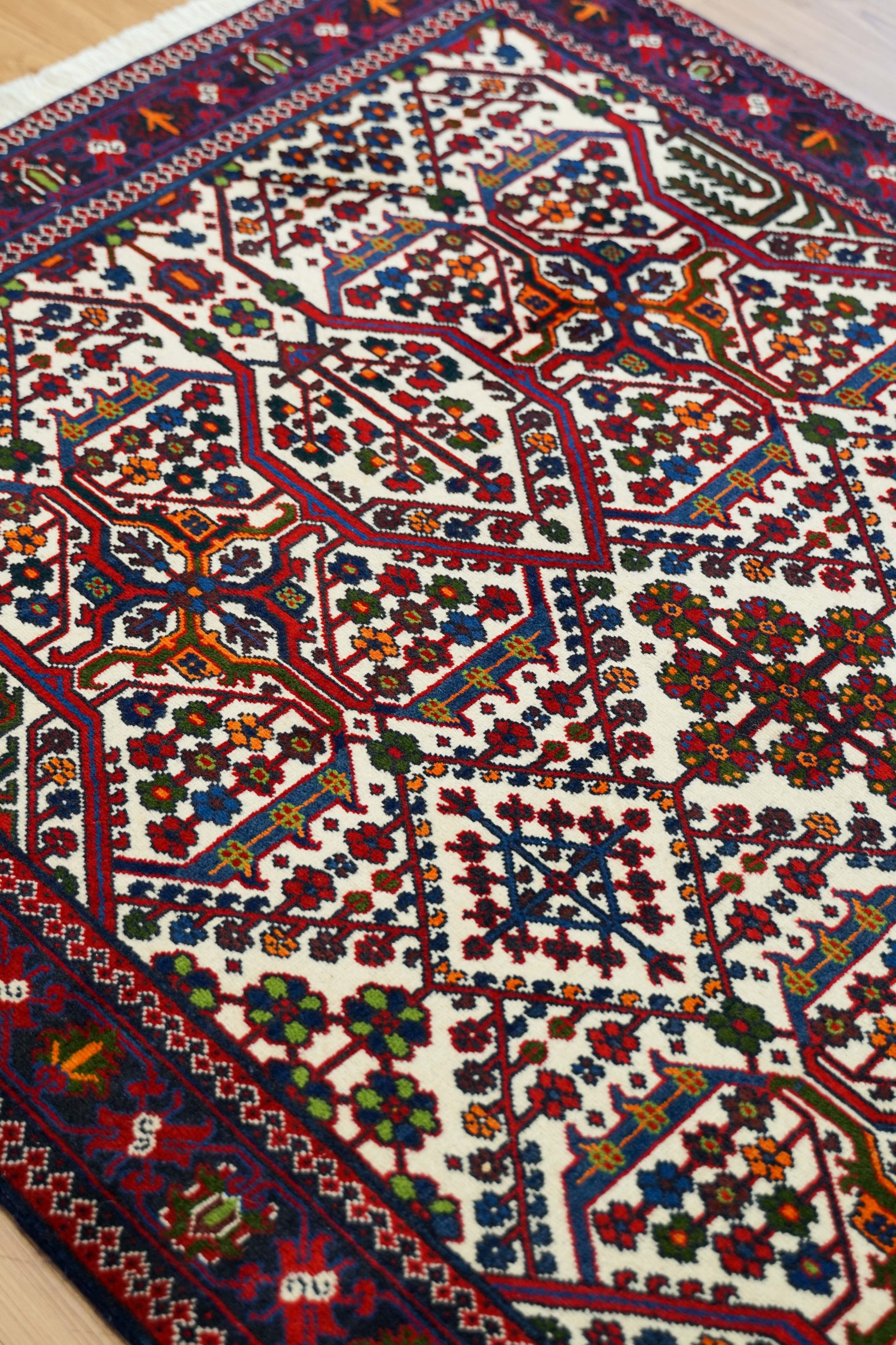  ペルシャ絨毯 カシャーン 157×110cm