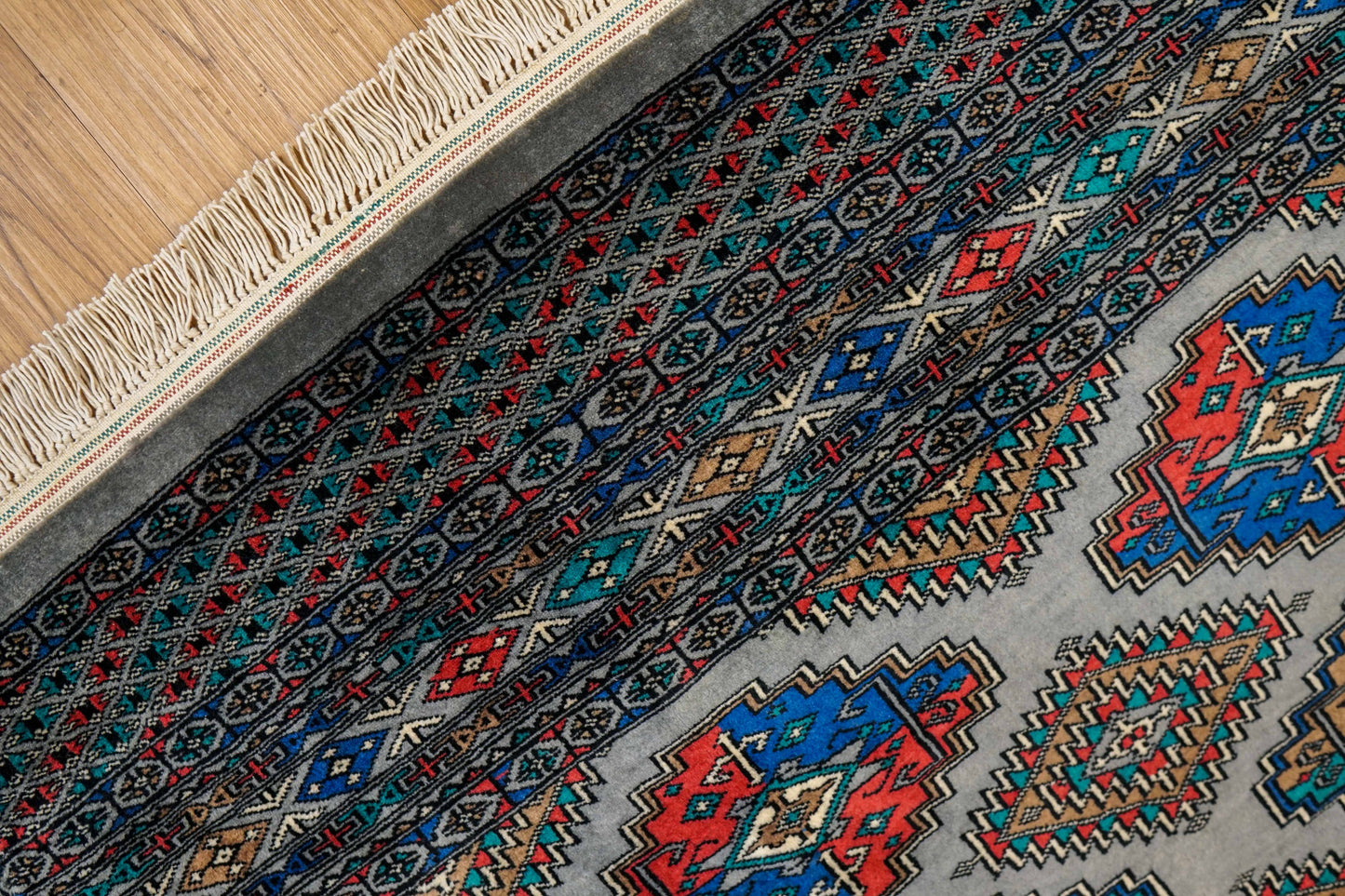  パキスタン手織り絨毯 234×160cm