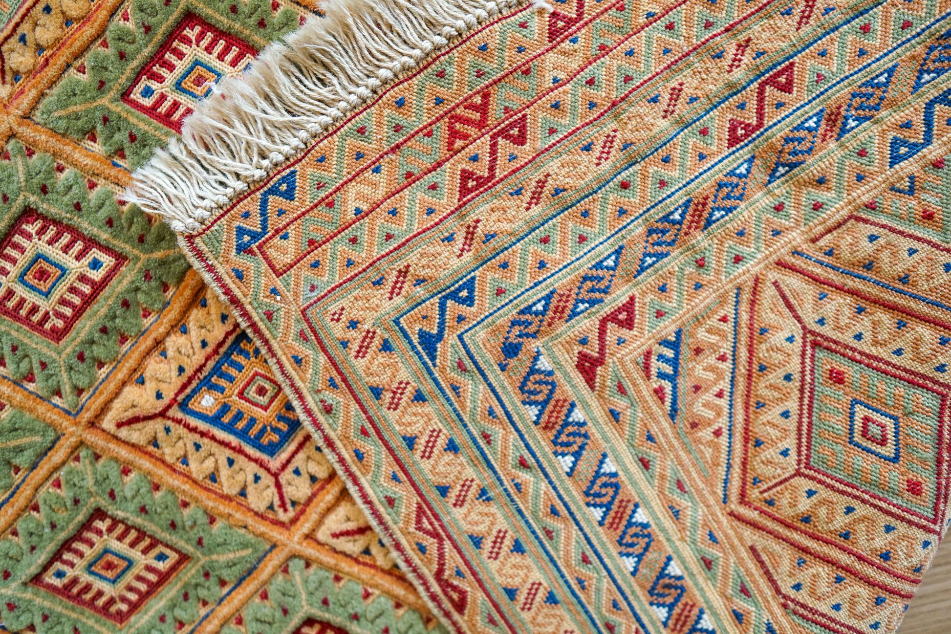  アフガニスタン 手織り マシュワニ キリムトライバルラグ Fine quality 116×81cm