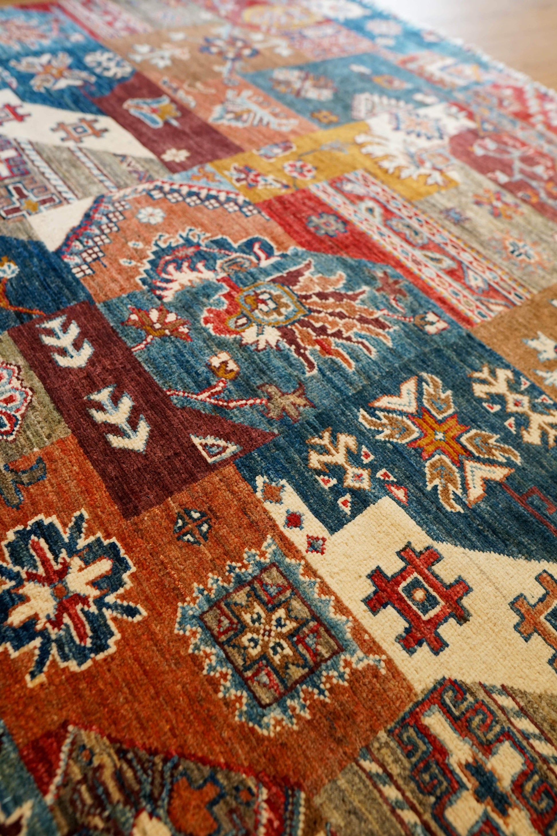  アフガン絨毯 ガズニー産 ウール トライバルパッチワークデザイン 206×153cm