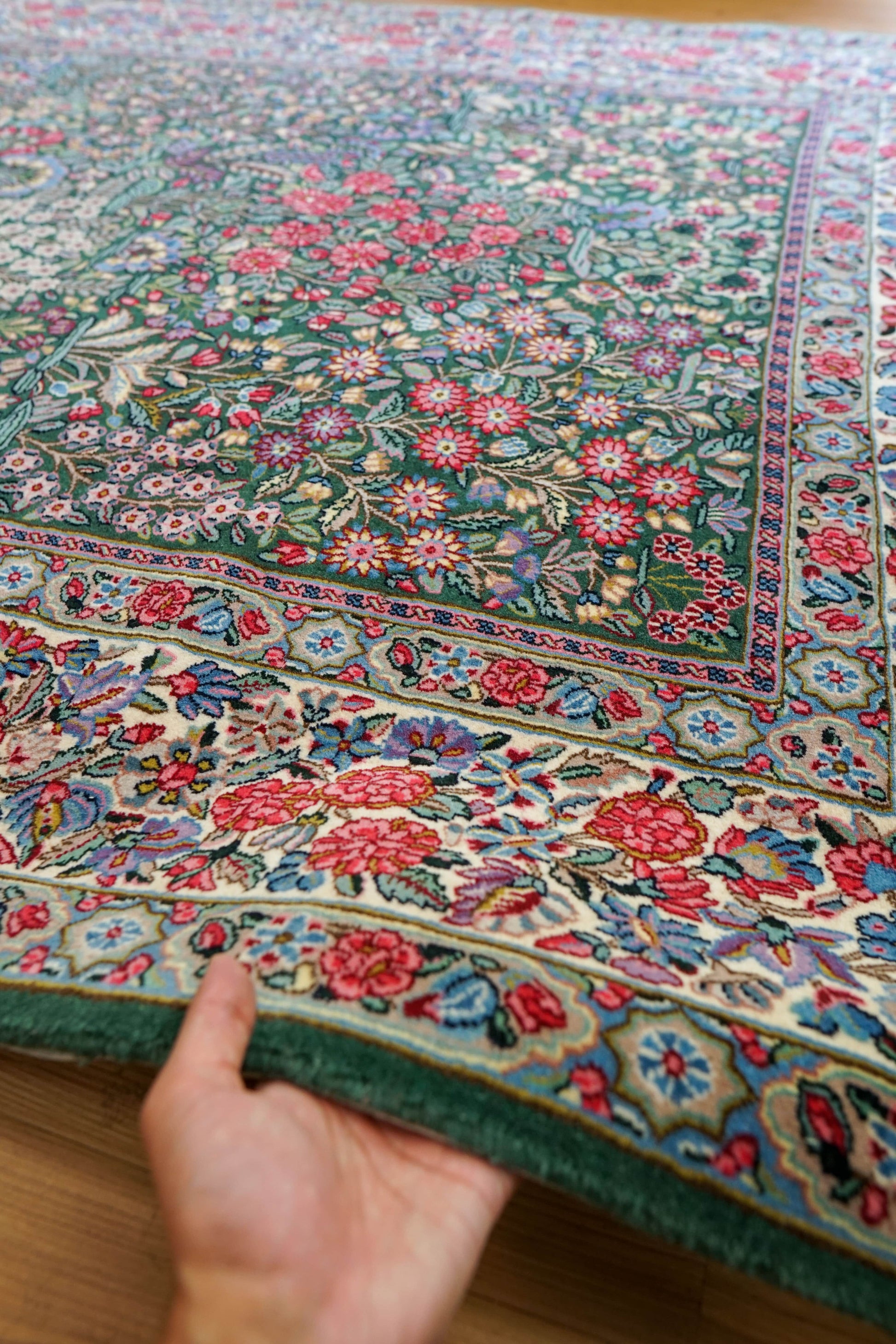  ペルシャ絨毯　ケルマン産  245×155cm　