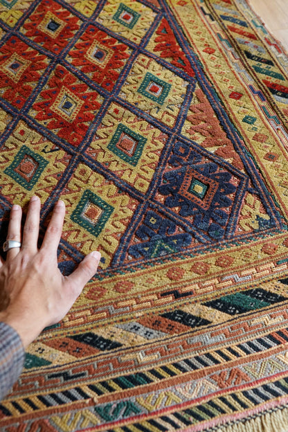  手織り マシュワニ キリム126×93cm　