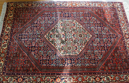  手織りペルシャ絨毯 ビジャー 109×75cm　ビジャール産