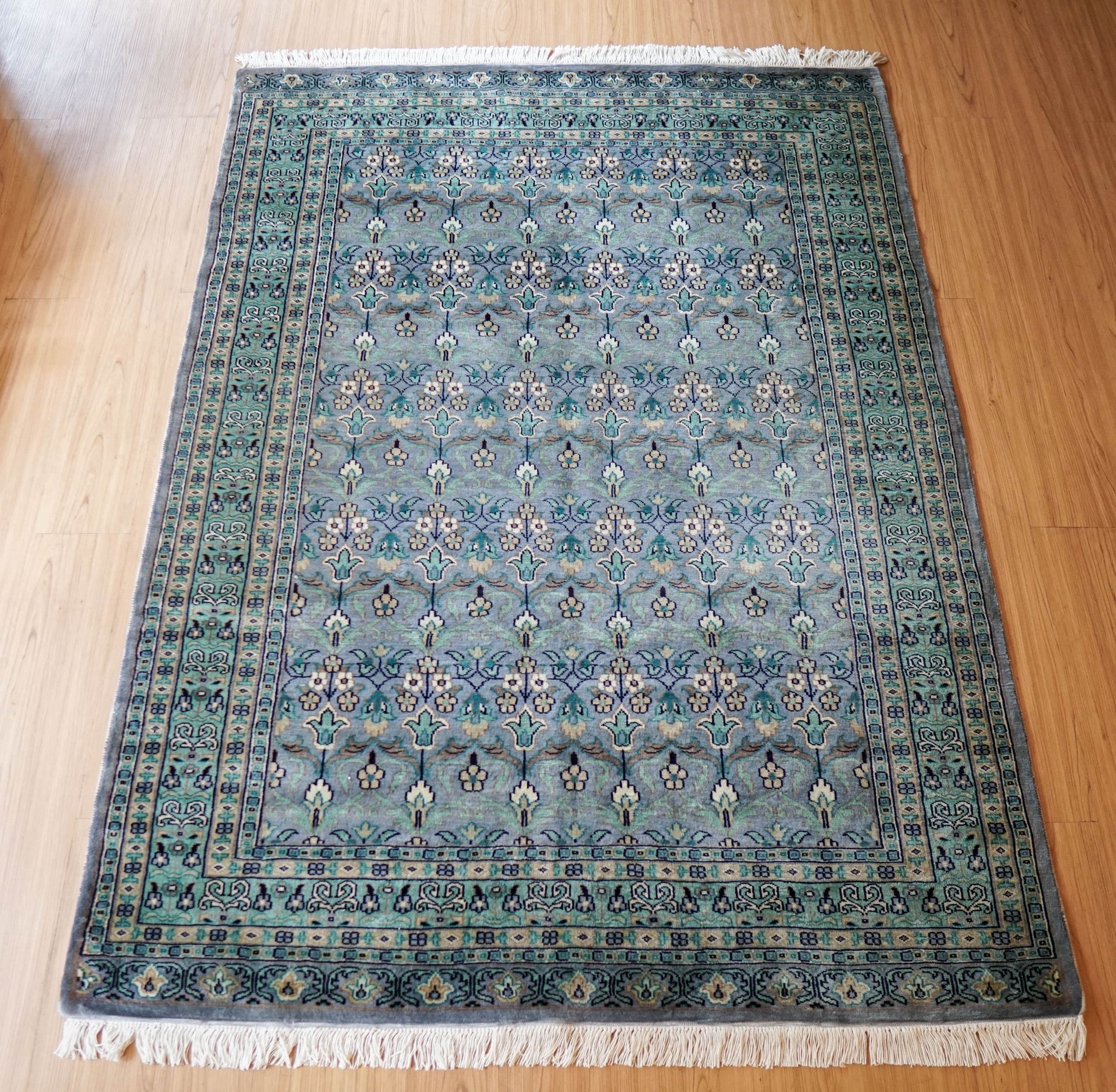  パキスタン手織り絨毯 175×127cm