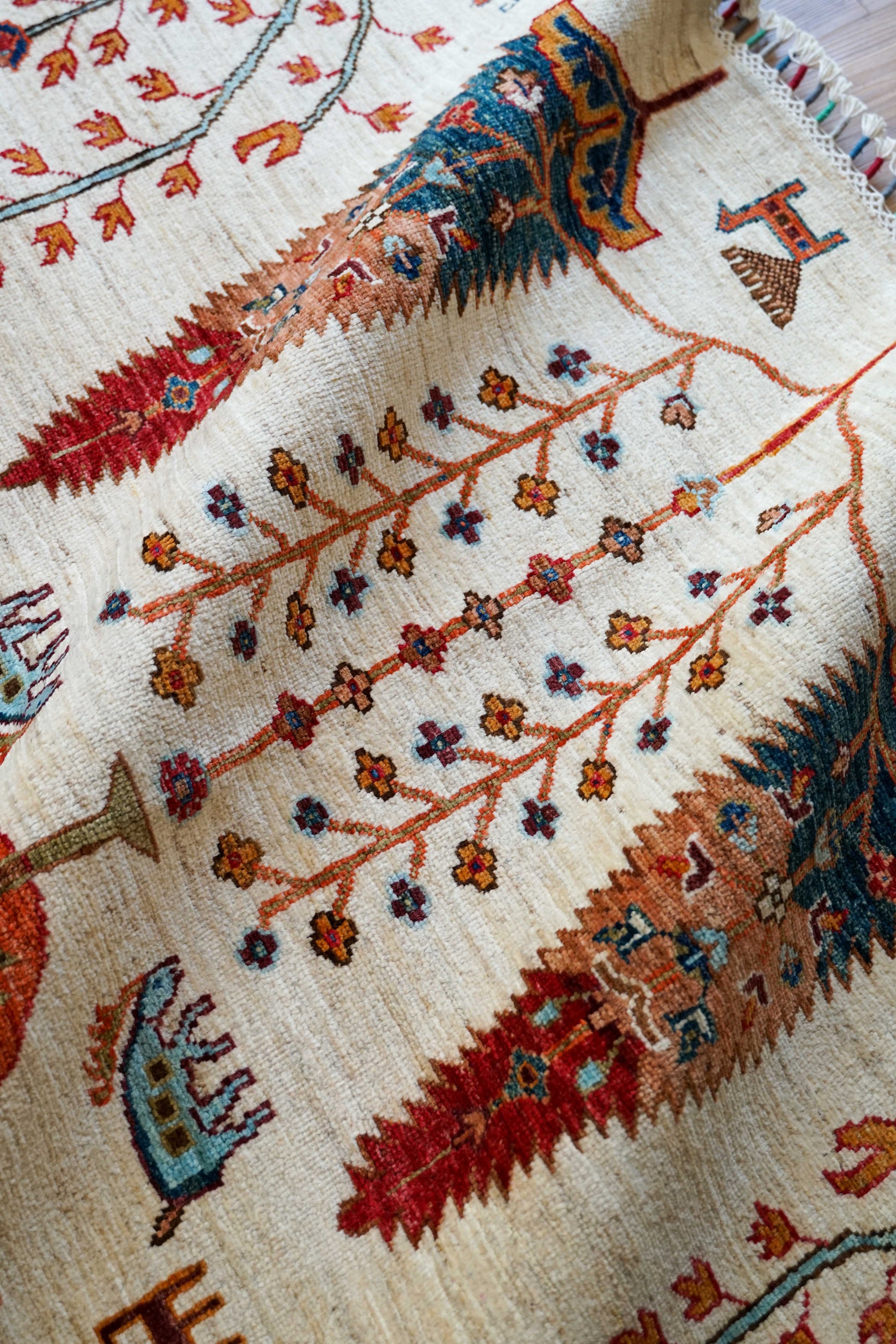  アフガニスタン 手織りガズニギャッベ 203×154cm｜草木染め・生命の木と動物文様