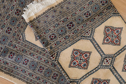  パキスタン手織り絨毯 ジャルダールデザイン ウールラグ 233×196cm