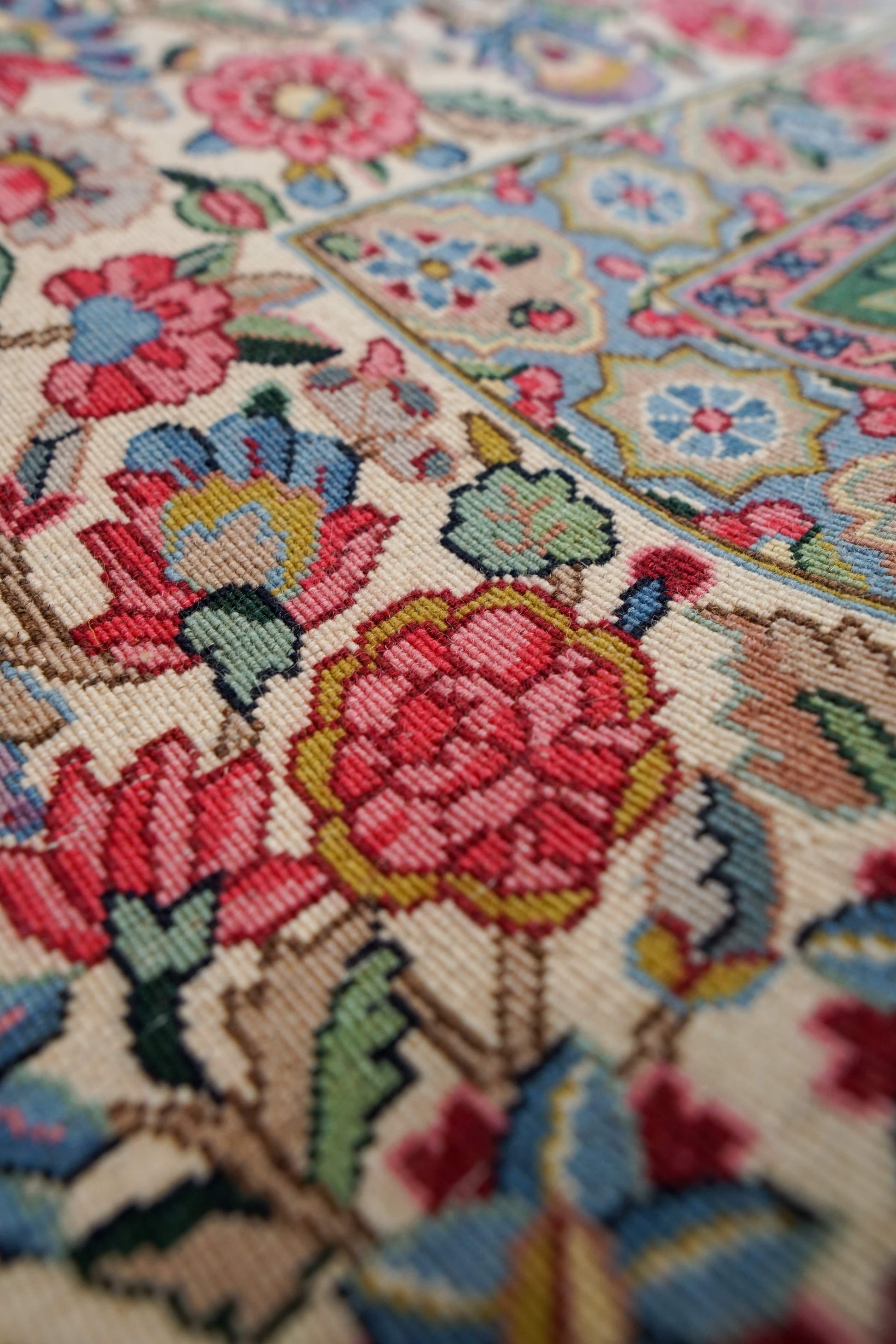  ペルシャ絨毯　ケルマン産  245×155cm　