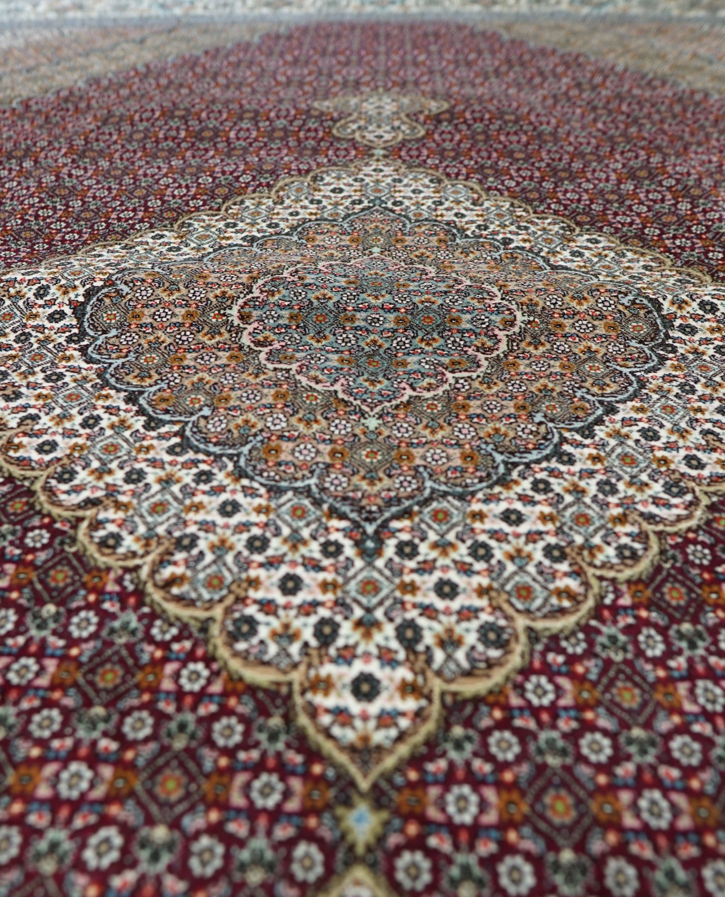 Collection ペルシャ手織り絨毯 タブリーズ産 305×205cm マヒ柄