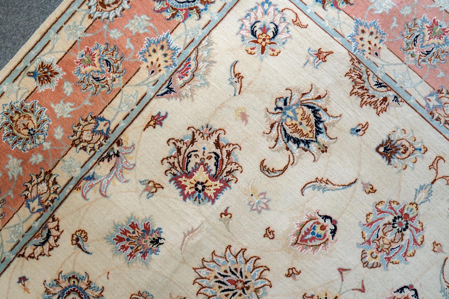 293×188cm　ペルシャ手織り絨毯 タブリーズ産 - Decorworks